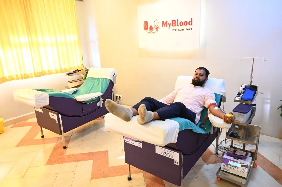 Choosing to give back to society, Pradeep Gondi stepped forward to donate blood at Myblood Charitable Blood Bank. His thoughtful act offers hope to patients during critical moments and inspires others to take part in the life-saving mission of blood donation.
.
.
.
#maheshfoundation #bloodbank #belagavi #karnataka #india