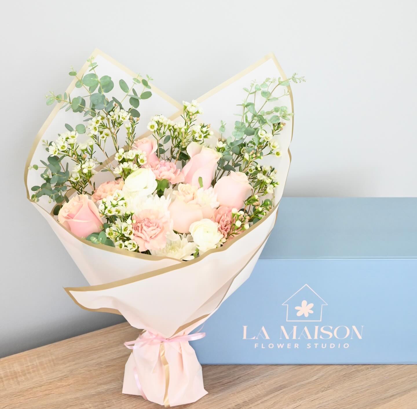 Valentine’s Day is almost here 🥀
We are so excited to send love this Valentine’s Day.
Our special Valentine’s arrangements are ready, and our full daily collection will also be available to send for V Day.
You can choose one of day between Feb 12 to Feb 14 for delivery. We do free delivery services in Calgary limits.
Placed your order now before all sold out! 😉
www.lamaisonflowerstudio.com
#LaMaisonFlowerStudio#calgaryflorist #yycflowershop #valentinesday#dozenrose