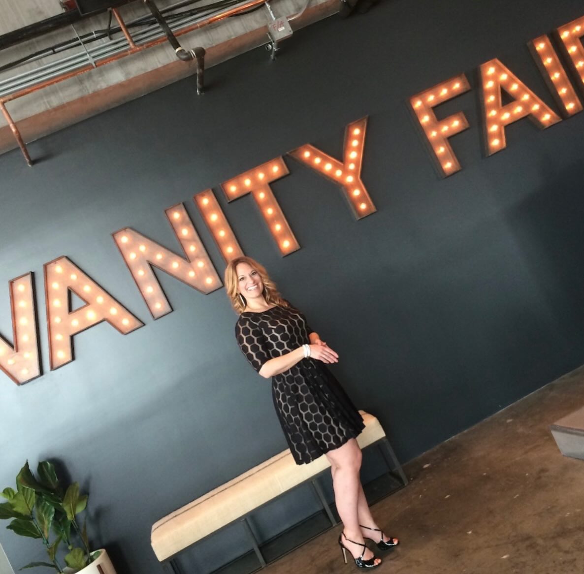 𝙏𝙝𝙚 𝙮𝙚𝙖𝙧 𝙬𝙖𝙨 𝟮𝟬𝟭𝟲
“Love Yourself” by Justin Bieber was #1 🎶
Instagram introduced Stories 📱
Mother Teresa was canonized as a Saint. 🙏
The Olympics were hot in Rio. 🔥
From LA to Toronto, Twitter to #xoTO, Vanity Fair as a social media correspondent, Fairmont Collabs to Fitness Photo Shoots, I was living out my #PinkDreams 💗☁️
“𝙏𝙝𝙚 𝙡𝙤𝙣𝙜𝙚𝙧 𝙮𝙤𝙪 𝙘𝙖𝙣 𝙡𝙤𝙤𝙠 𝙗𝙖𝙘𝙠, 𝙩𝙝𝙚 𝙛𝙖𝙧𝙩𝙝𝙚𝙧 𝙮𝙤𝙪 𝙘𝙖𝙣 𝙡𝙤𝙤𝙠 𝙛𝙤𝙧𝙬𝙖𝙧𝙙”. - 𝙒𝙞𝙣𝙨𝙩𝙤𝙣 𝘾𝙝𝙪𝙧𝙘𝙝𝙞𝙡𝙡 