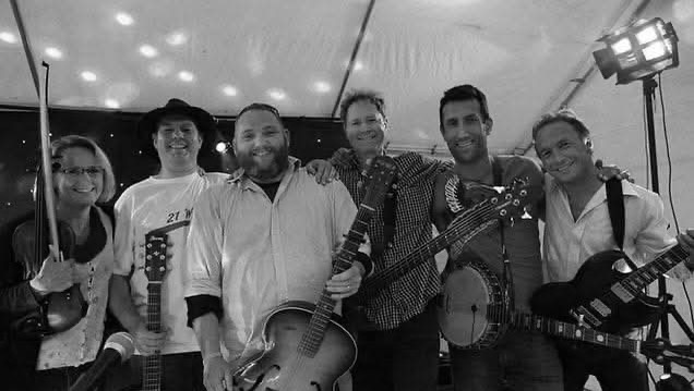 This Friday night we have @21whiskeys playing! Very happy we’ve managed to finally book these ♥️ starts 9pm