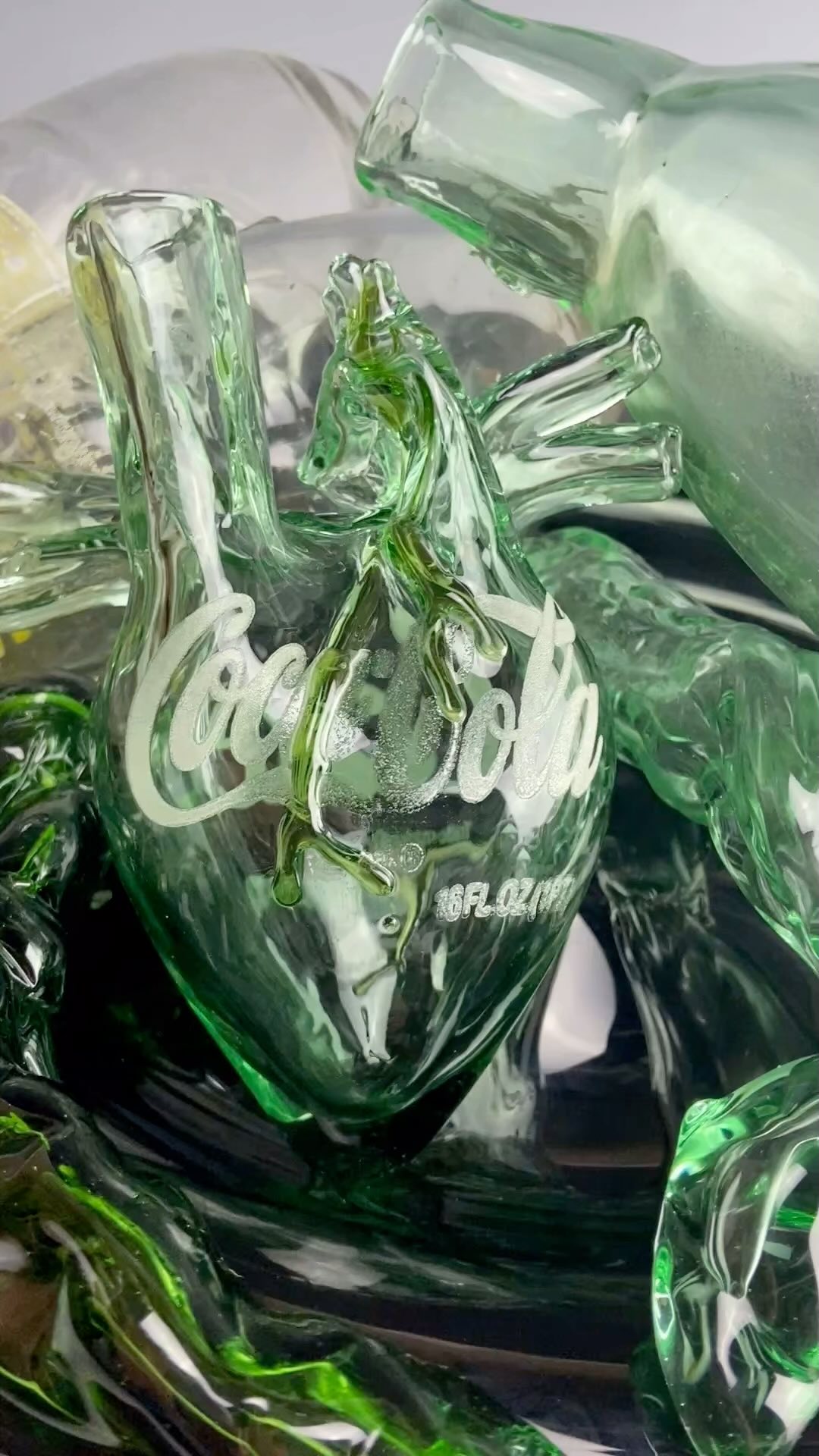 Just a pile of Soda bottle organs. There’s just something I love about a Coca-Cola little intestine 🥹
Shop update tomorrow at 9am EST for @darksomecraftmkt 💀soda bottles and creepy Valentines
#recycledglass #sodabottle #blownglass #glassorgans #youarewhatyoueat