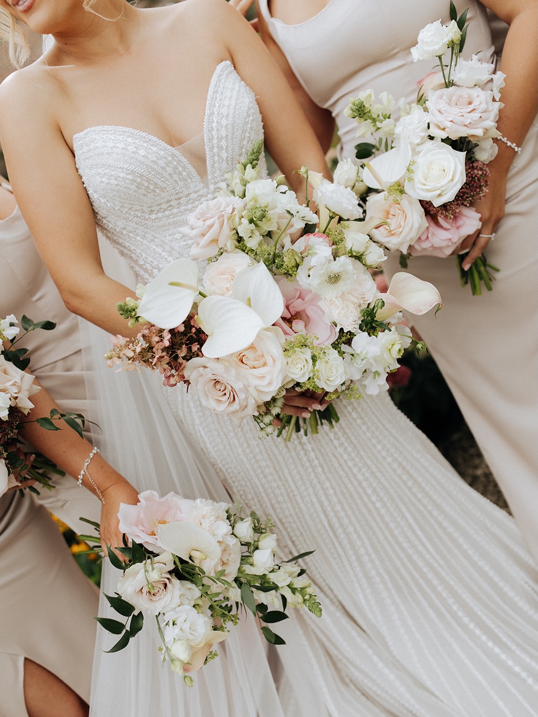 When a stunner like this drops… 🔥😍
Anthuriums stole the show in 2025, and they're still going strong for 2026 weddings - would you pick them for your dream bouquet?
Photography @wyldbeephotography
Venue @garthmylhall
Dress @willowinwhite
Bridesmaid dresses @clubllondon
MUA @jessdaymakeup
Hair @hairbyalexjade
Glassware @paintedbylowri
Good @wildgarliceventcatering
@georgialouisethomas
#2027wedding #modernbride #bridetobe #weddngplanning #garthmylhall