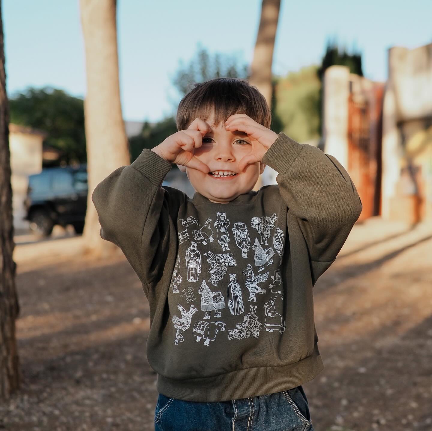 TORNEM A TINDRE ESTOC DE DESSUADORES! 🥰
I després de l’èxit de la col•lecció tèxtil, hem decidit fer un pas més i oferir-vos novetats! 🫶🏽 En breus us explicarem més cosetes!!