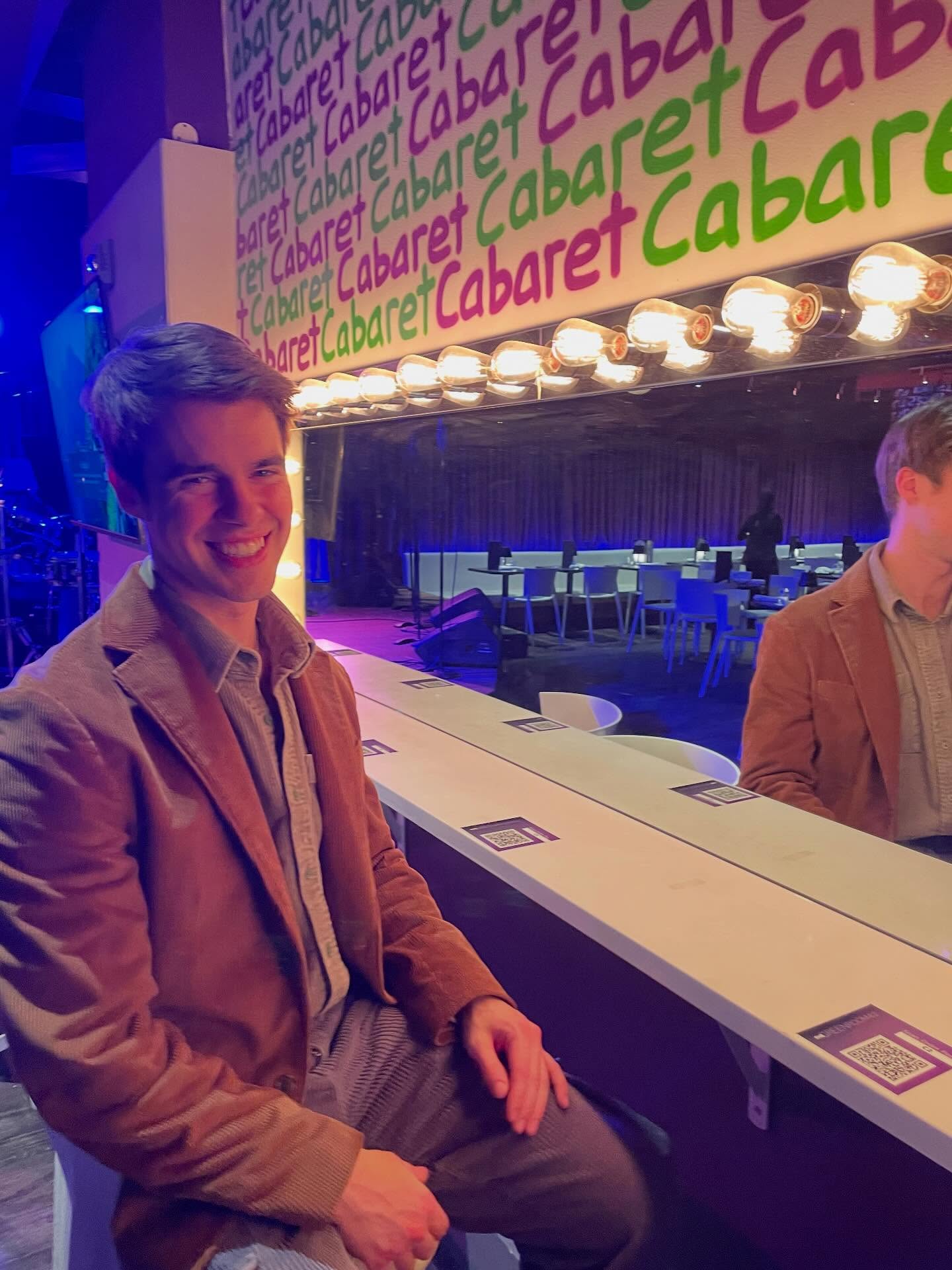 Realized that most of my pictures on here are me playing a part so… here’s me as me🕺