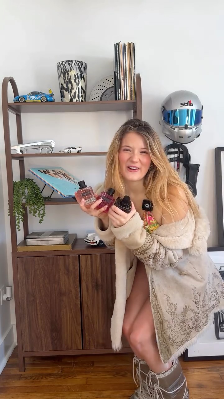 Impractical GRWM and Storytime!
Valentino Born in Roma Donna Extradose Le Parfum welcomed me back to the States gracefully 💖
#GiftedByValentinoBeauty #valentinobeauty