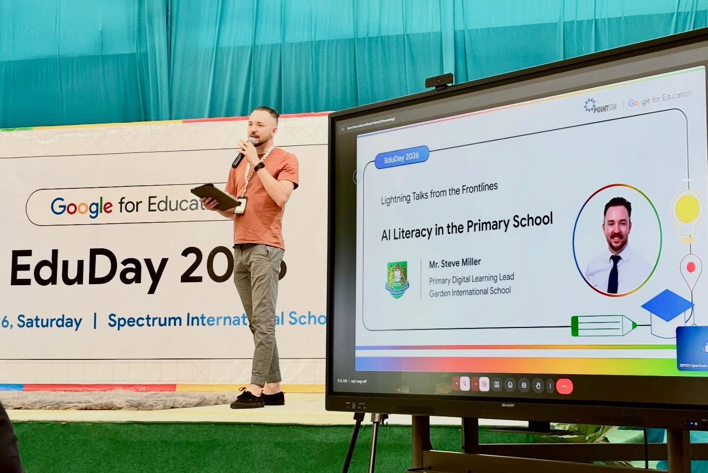 âStudents are already exploring Al, whether we teach it or not.â
This is how I began my presentation at Google for Educationâs EduDay 2026 today.
Iâve summarised everything I shared here âĄď¸
#EduDayMY2026 #ailiteracy
@googleedu