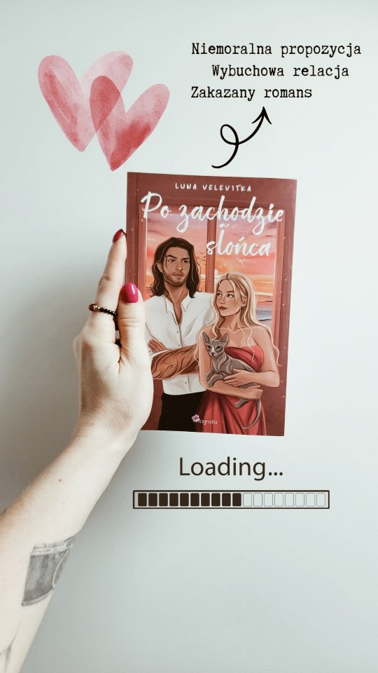 To co? Widzimy/Czytamy się jutro na @czytamzlegimi ?
@luna_velevitka 🔥🔥🔥
💛 ZAKAZANY ROMANS. NIEMORALNA PROPOZYCJA. WYBUCHOWA RELACJA.
💛 Marcelina Owczarska niebawem ponownie zostanie singielką, ponieważ jej mąż postanowił poszukać cielesnych uciech w ramionach innej kobiety.
💛 Zdrada ta boli podwójnie, gdyż Marcela uważa, że skoro dysponuje dużą ilością ciała do kochania, to szukanie alternatywy w postaci chudej jak wieszak kochanki było zupełnie niepotrzebne.
💛 Zrozpaczona, wyjeżdża na drugi koniec Polski, żeby zacząć wszystko od nowa. Nim jednak tak się stanie, spędzi szalony tydzień w luksusowym sopockim pensjonacie razem ze swoją przyjaciółką Basią – która z kolei nie pierwszy raz odwiedza to miejsce.
💛Właścicielem tego przybytku jest biznesmen Brunon Wilk – drapieżnik charakteryzujący się brakiem kręgosłupa moralnego, bezczelnością i
przystojną gębą. Marcelina, jak wiele innych kobiet do tej pory, miała być dla niego przygodą na jedną noc.
💛A co, jeśli tych nocy będzie więcej?
#pozachodziesłońca #lunavelevitka #zływilk #ksiazkidlakobiet #czytaniejestsuper