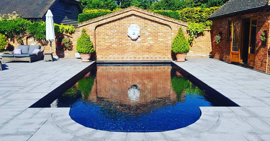 Shop open until 1pm today grab your pool supplies and enjoy the sun
#swimmingpool
#swimming
#poolparty
#familyrunbusiness
#howardshydrocare
#poolsupplies
#sunny
#sunshine
#hot