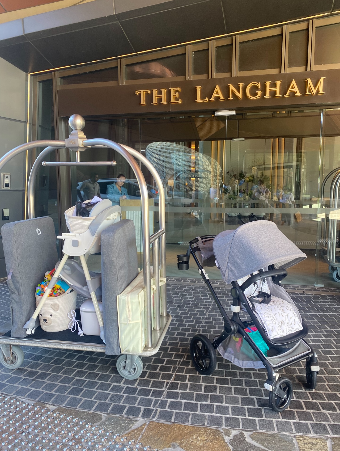 We’ll handle the “did you pack the…” — you just focus on making memories 🌴☀️ #GoldCoastFamilies
#TheLanghamGoldCoast
#FamilyTravelMadeEasy #GoldCoastBabyHire