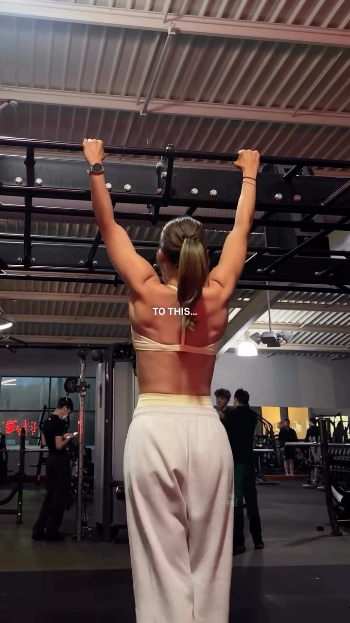 How I made this progress with my pull ups ⬇️
Train until failure, at least 3-4 sets, using a band after bodyweight failure ✅
I used the lat pull down until I could lift more than my bodyweight ✅
Scapula pull ups!!! ✅
Negatives once a week✅
I followed a plan, because guessing to progress wasn’t working ✅
If you’re still stuck with your pull ups, go to my website in my bio for coaching details to get not just your first pull up, but your first 10 pull ups 💪 ✨
Wearing @oneractive in both because I’m an OG
#calisthenics #calisthenicsgirls #pullups #pulluptips #femalecalisthenics calisthenicscoaching