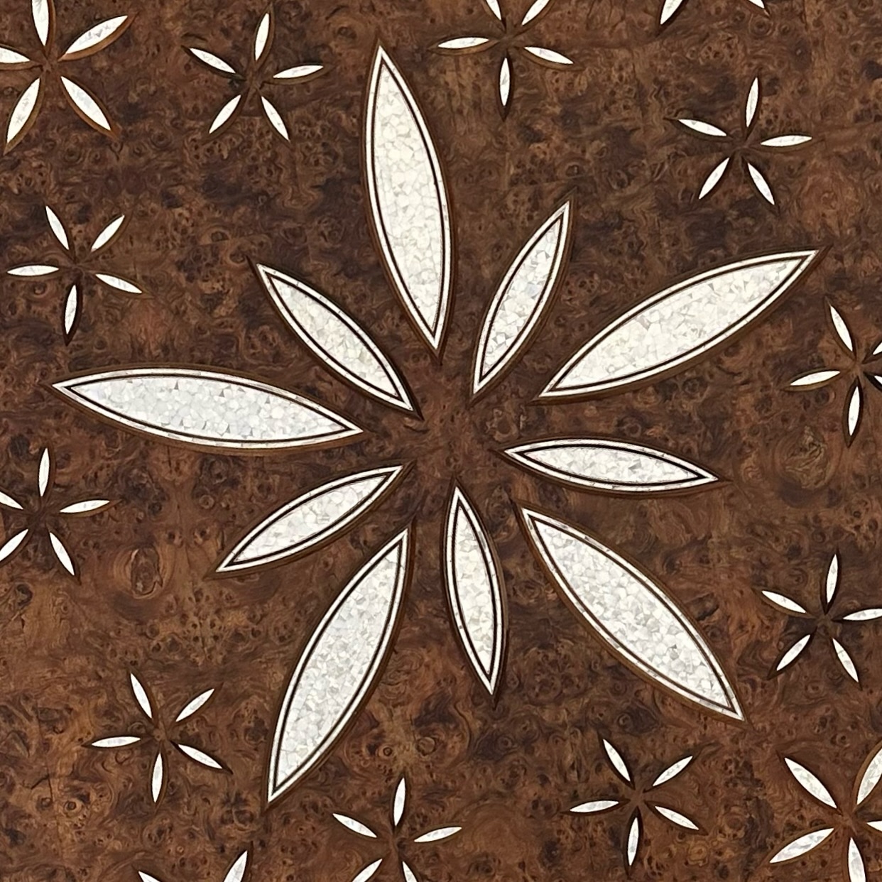 The power of inspiration is what leads us to imagine the unimaginable.
قوة الإلهام هي التي تقودنا إلى تخيل ما لا يمكن تصوره
#qamarperfumes #uae #perfumes #arabfragrance #perfume #parfum #fragrance #fragrances #fragranceaddict