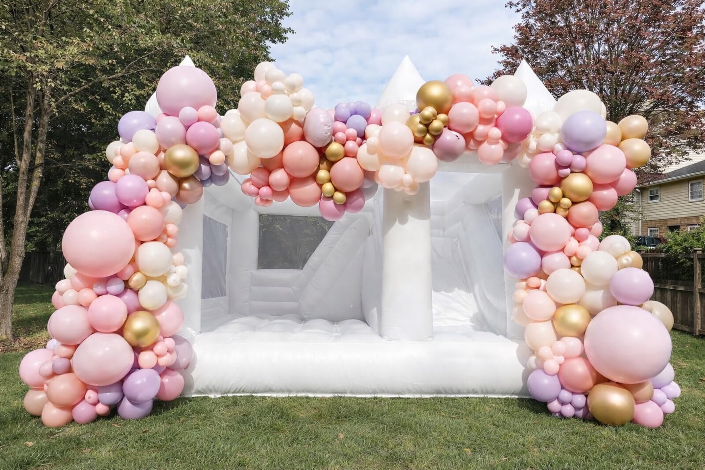 Our all-white castle bounce house dressed in dreamy pastels ✨
#BounceHouseRental #757partyplanner #virginiabeachmoms #partydecorrentalvb #chesapeakemoms
