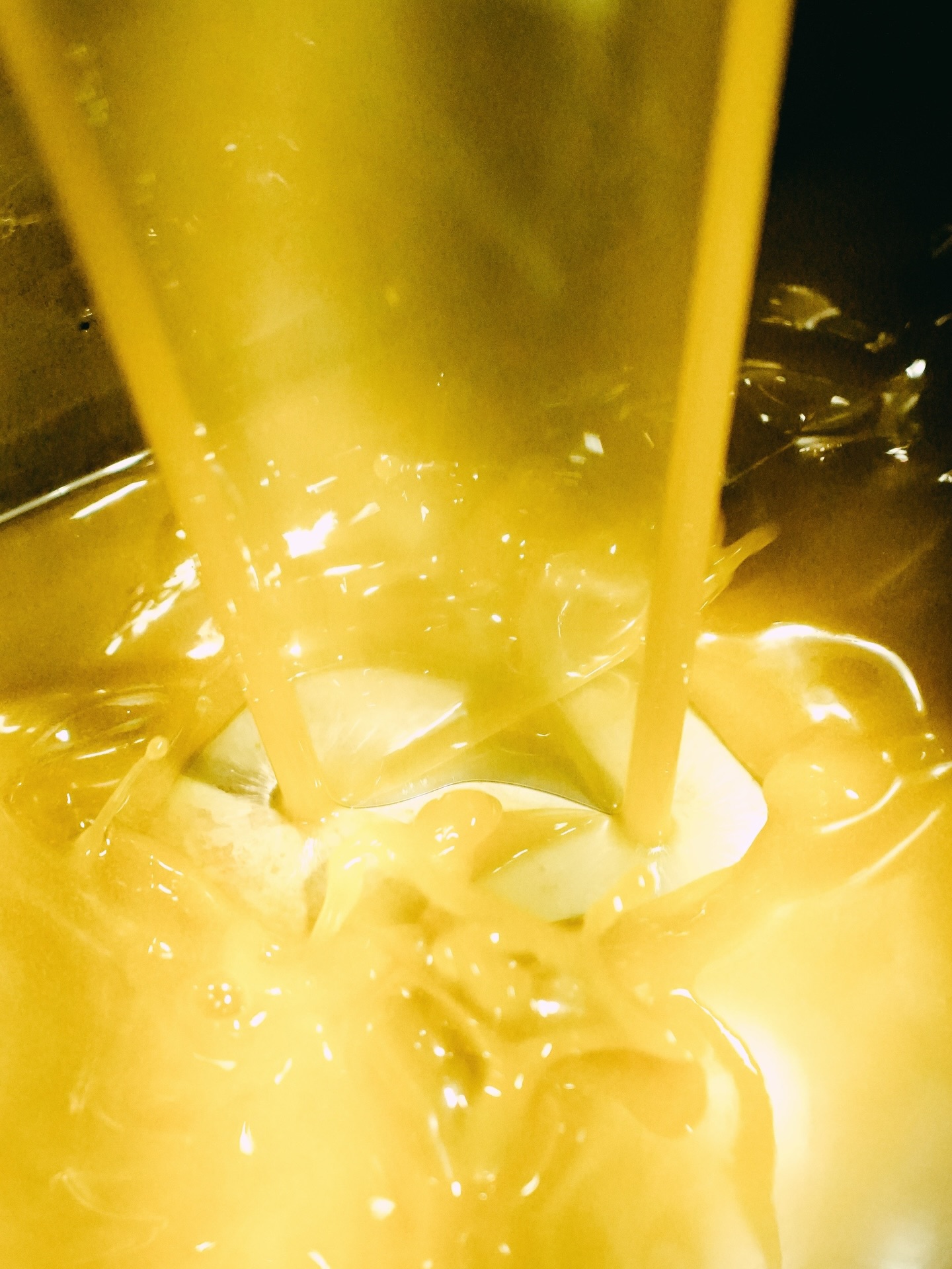 ✨ Descubre el sabor puro de Etiecca ✨
Cada gota de nuestro aceite es 100% natural, extraída con cuidado para conservar su aroma y nutrientes. 🌿
Saludable, delicioso y lleno de historia.
🛒Visita nuestra web y disfruta de la preventa en exclusiva.
#Etiecca #aoveecológico #cocinamediterránea #aceitedeolivavirgenextra #aceitesdeespaña