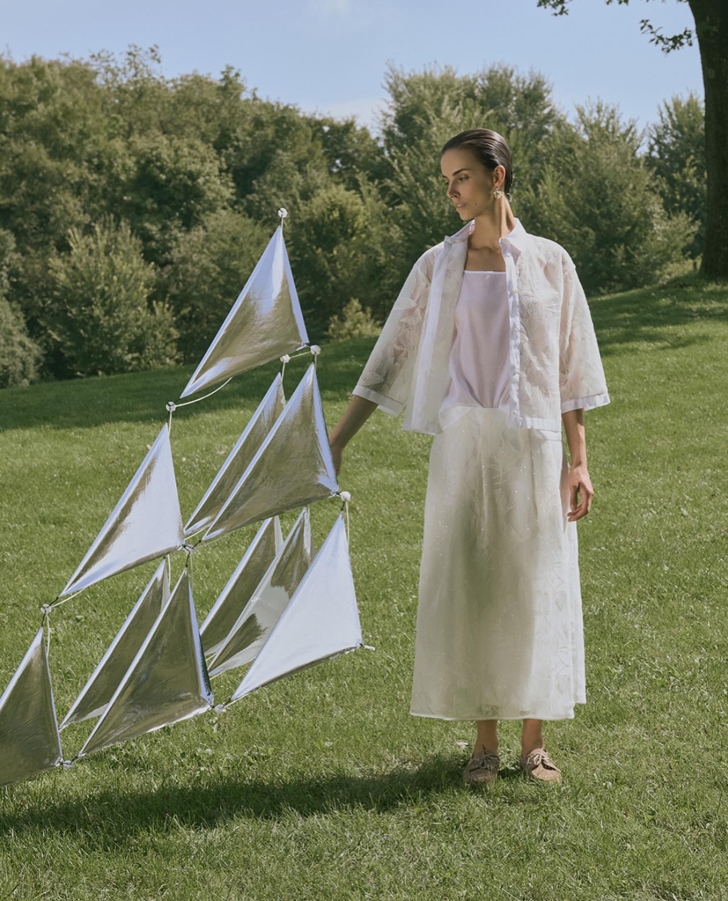 Lightness - Balance - Nature
Peserico Transition SS26 - where harmony becomes a feeling ✨🍀
#peserico #lorskensfashionagency #springsummer #italiancraftsmanship #fashion