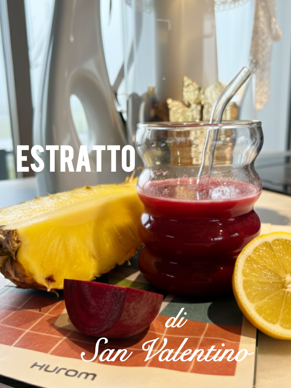 Ricetta n. 4 per la Settimana di San Valentino: ESTRATTO ROSSO ♥️ super benefico. (Ricetta in fondo al post).
L'estratto di ananas, barbabietola e limone è una combinazione eccellente perché bilancia la dolcezza acidula dell'ananas con il gusto terroso della barbabietola, il tutto "pulito" dalla freschezza del limone.
Azione Detox e Depurativa
La barbabietola è nota per il suo supporto al fegato, grazie alla betaina che aiuta a espellere le tossine. Il limone, con la sua vitamina C e l'acido citrico, favorisce la diuresi.
L'ananas contiene bromelina che facilita la digestione delle proteine e combatte l'infiammazione dei tessuti.
Bevo ogni giorno un estratto mix di frutta e verdura e ovviamente il mio super alleato è @huromofficial.it : per me, il miglior estrattore sul mercato !
✍️ Scrivimi o vai nelle storie (per le prossime 24h) per avere il LINK allo shop e il CODICE SCONTO per il tuo nuovo meraviglioso estrattore @huromeuropeofficial , credimi che ne vale la pena!
Ma ecco la RICETTA:
- 2 fette di anans
- 40 gr di barbabietola
- mezzo limone bio
⚠️ COME USARE GLI SCARTI?
- Frutta: torte, muffin ecc...
- Verdura: unisci gli scarti alle verdure quando fai le vellutate, cuoci tutto insieme e poi frulli tutto insieme!!
Gli scarti si possono anche congelare e utilizzare in altri momenti ⚠️
Tutto nell'estrattore...e buon benessere!
👇 Salva il post per la tua prossima spesa e provalo subito!
#HealthyDrinks #Scopertebuοne #estratto CleanEating #HUROM #valigiainfarinata WellnessTips gift Estratto DetoxJuice HealthyLifestyle AnanasBeetroot BioHackingc