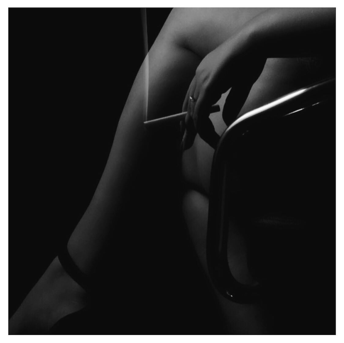 Smoking is bad for you. But it does look cool tho.
.
.
.
Photo Credit: @rossmillerphotography