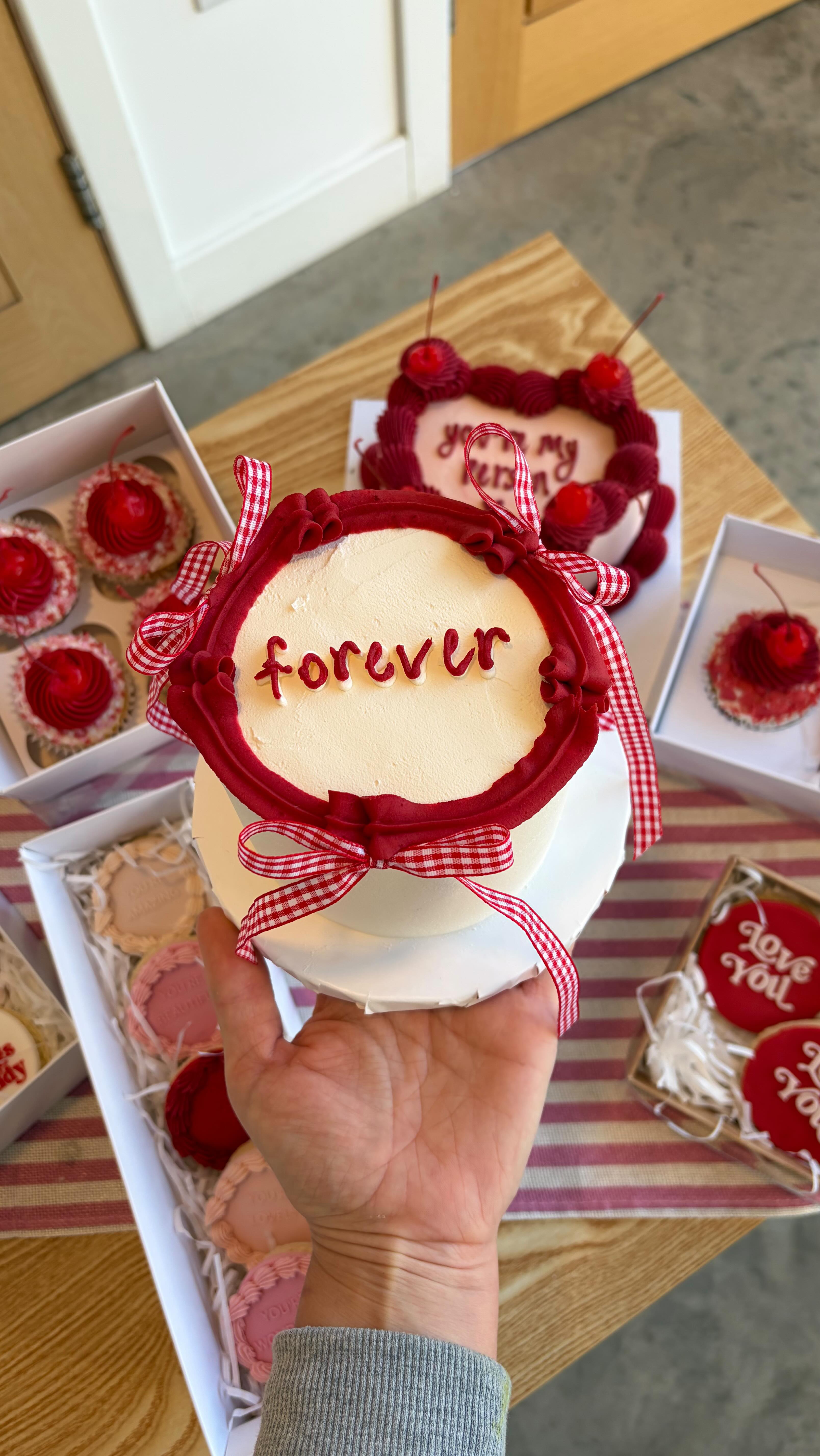 valentines 💌✨
still chance to order any valentines treats for next weekend ✨
pop me a dm to order xxx