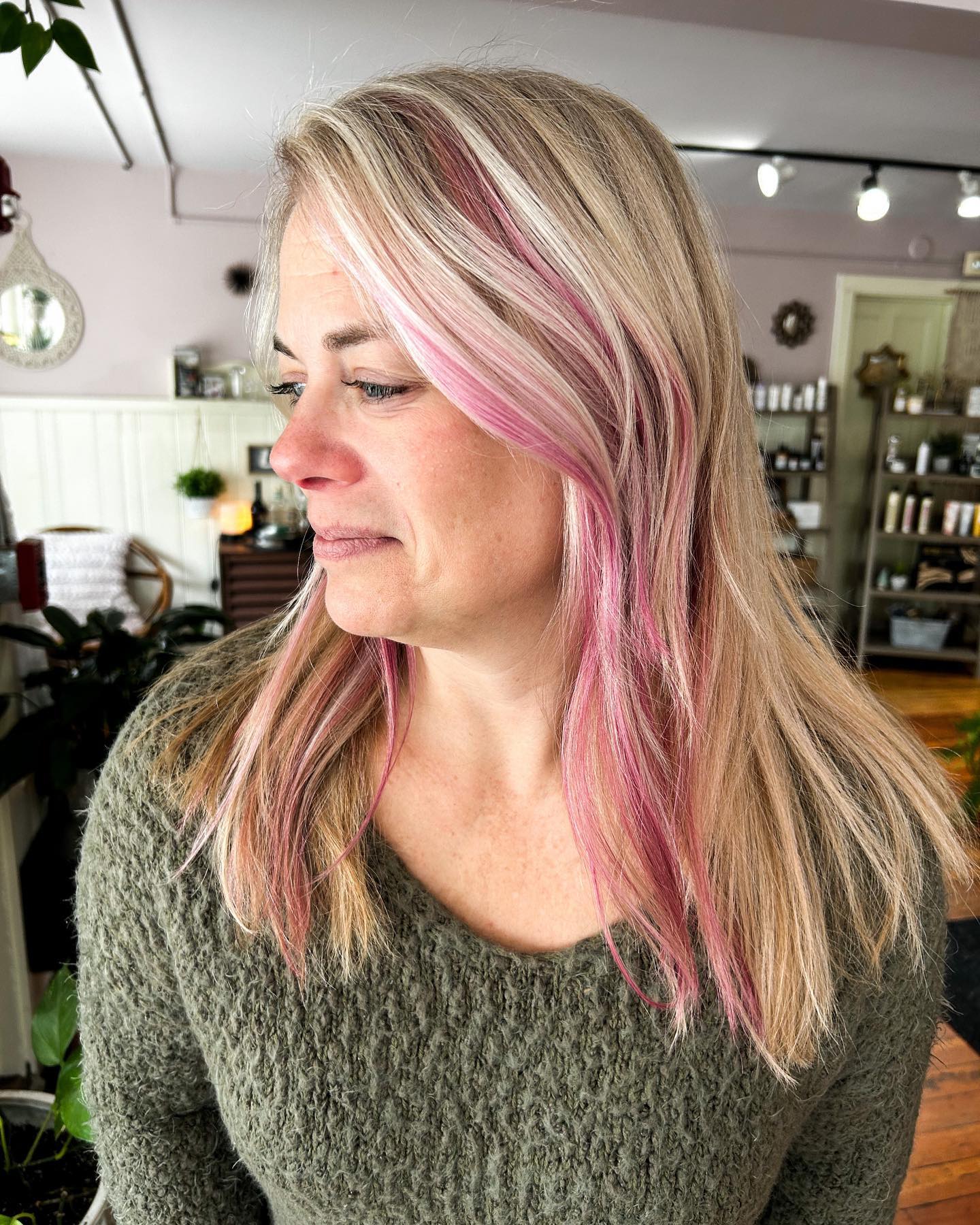 Another gorgeous pop of bright pink! We love these bright colors for Spring! Color and cut by Danielle.
.
.
.
.
.
#Salon #EastbayRI #2023hairtrends #DavinesSalon #WarrenRI #hairartist #WarrenRhodeIsland #RIhairsalon #RIhairstylist #shareyourbliss #ananda #rhodeislandstylist #rhodeislandhair #brightandwarm #itsallinthedetails #2023blonde #rejuvenate #refresh #2023hairgoals #2023hair #blondehairinspo #blondehair #blondehighlights #blonde #popofcolor #pinkpops #spring #springtimehair #springhair