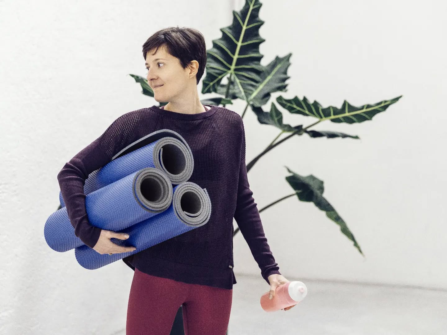 We are not closing for the summer!
Your bodies do not know what day it is: a Monday, a summer bank holiday, a weekend in November...
But they do need the same care, respect and support throughout the year to find their perfect equilibrium.
Join us at our studio in Central London!
Picture credit: @moonwalk.studio