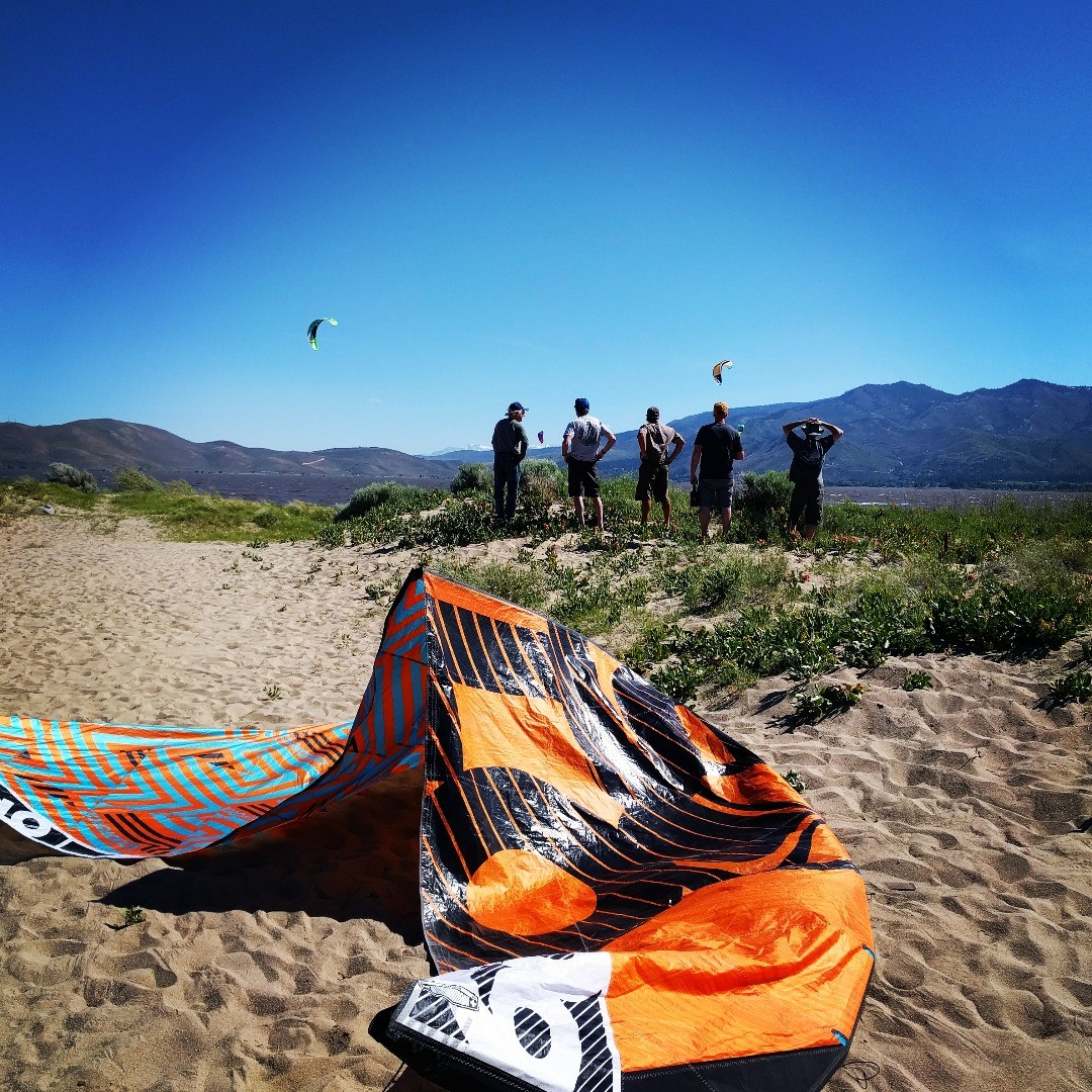 #tahoekites the most experienced #kiteboarder in #Reno #tahoe watching the #kitesurfing #rally @washoelake #liquidforcekites