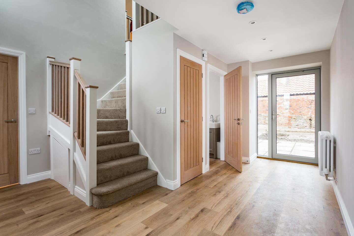 Combi Timber doors allow you to create a door to maximise your space and reflect your personality. If you want them entirely glass to flood your space with light, they can do it. If you want a solid door with a custom design, they can do it. Combi really is entirely flexible because no two projects are the same