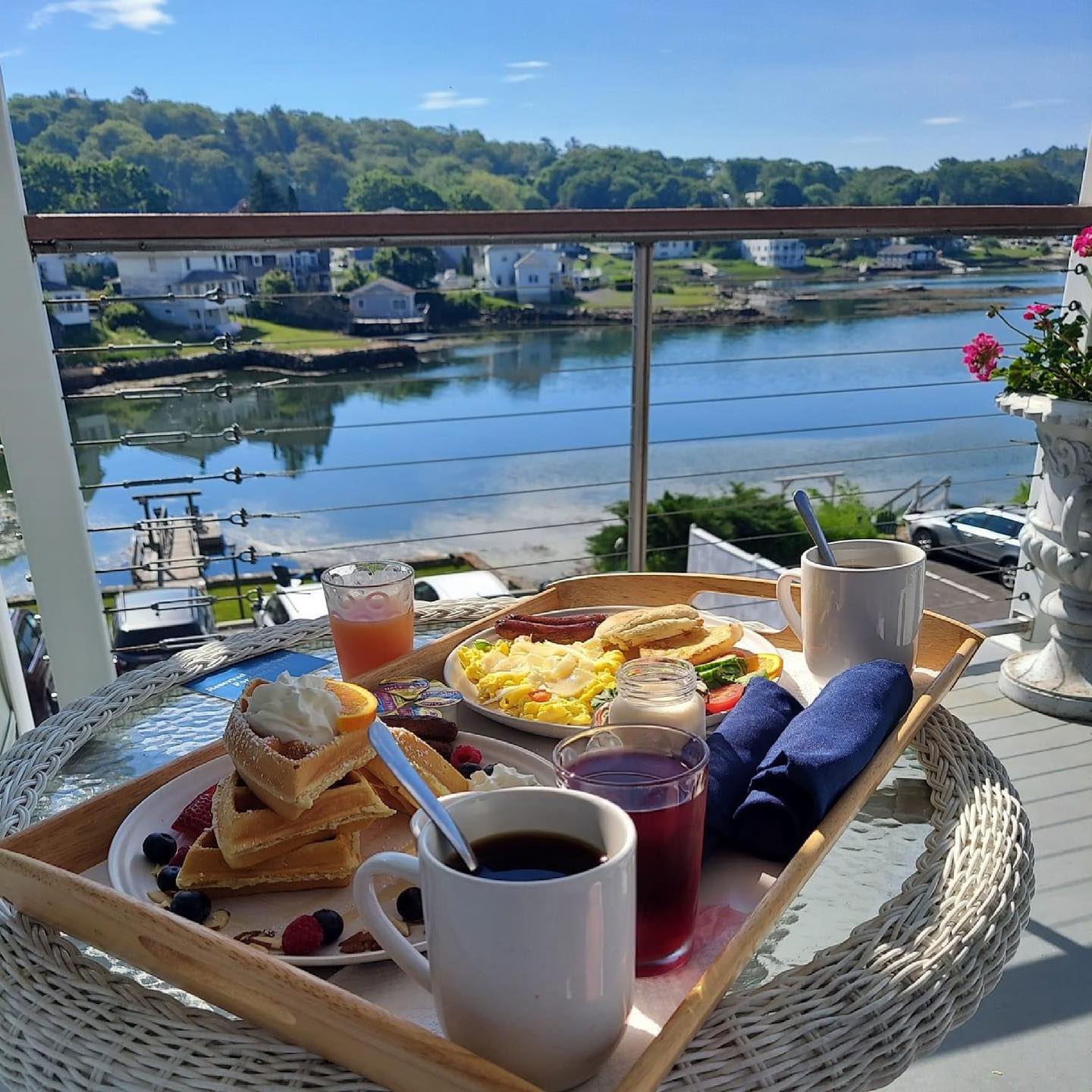 Our gourmet organic breakfast gets delivered to your doorโฆ๐๐ซ๐๐ง๐ณ๐ฅ๐ฅ๐ฅ๐
๐ฅ #bedandbreakfast #innkeeperslife #harborageinn #visitmaine #visitboothbay #visitboothbayharbor #travelmaine #travelohotography #hotelbreakfast #boothbay #boothbayharbor #windjammerdays #maine #newengland #oceanfront #boating #sailing