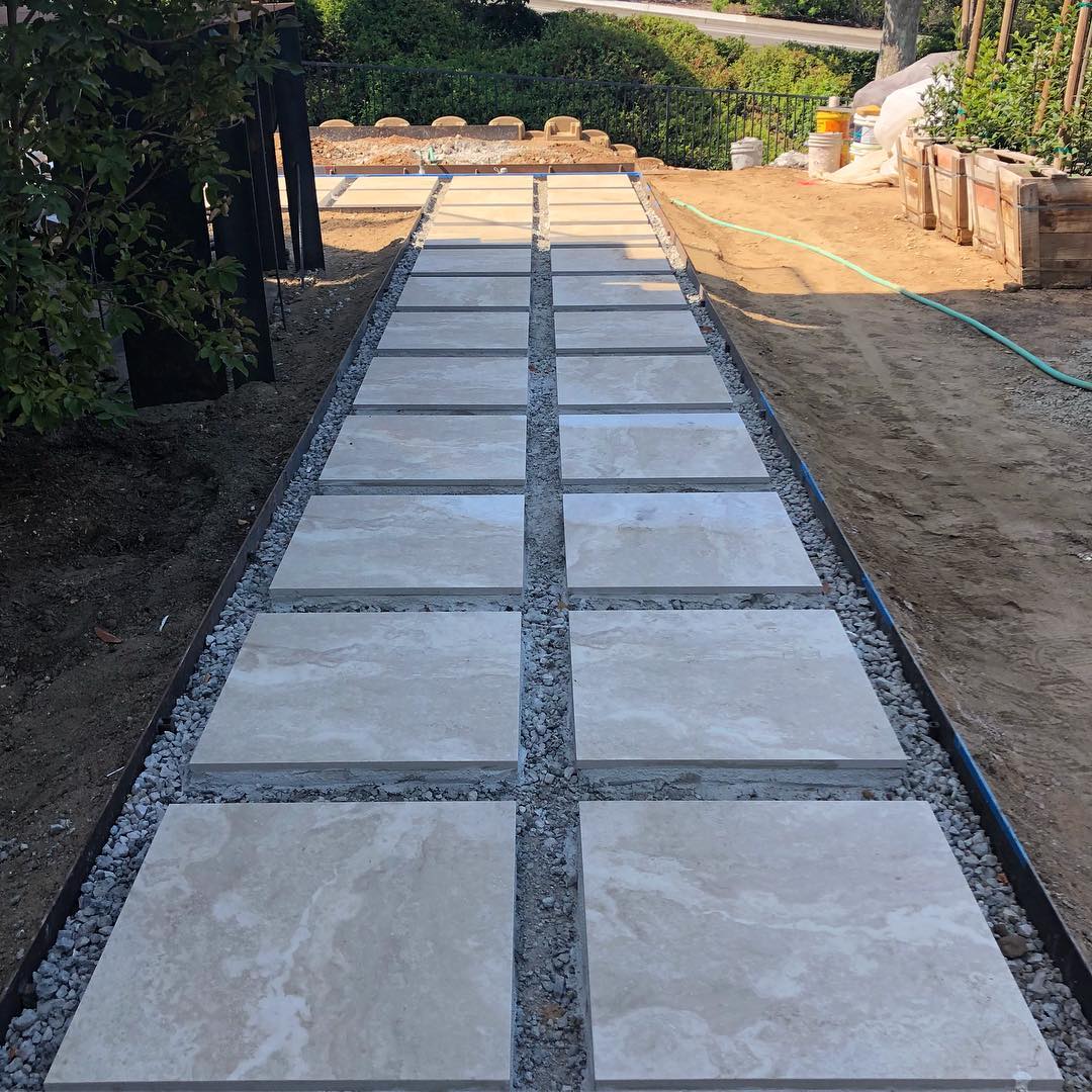 Looking good outside at our Toulon Project. #progress #oclandscape #newportbeachhomes #