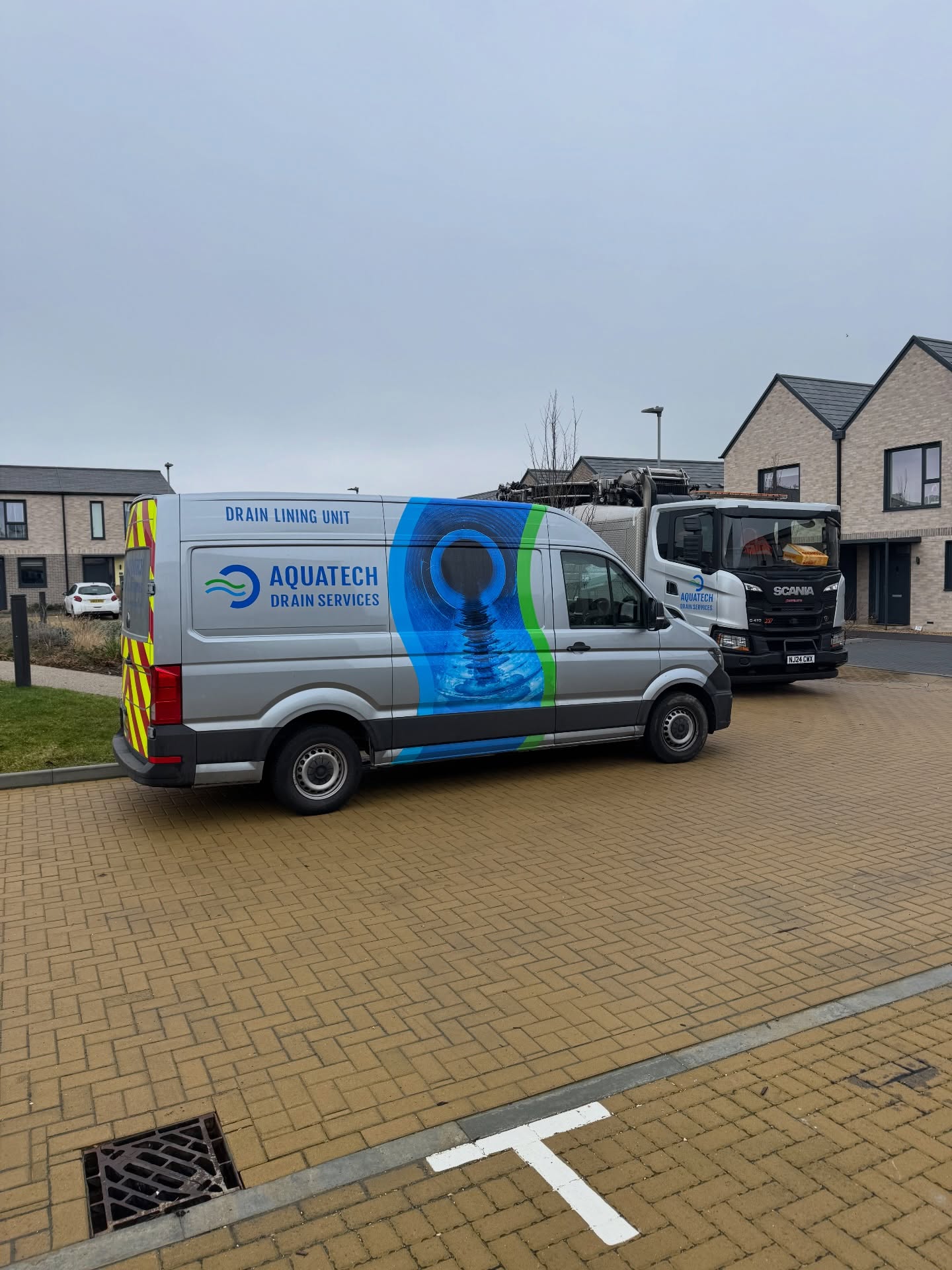 Another productive couple of day’s on site for the ADS Lining team 💪🏻
Successfully completed 11 x DN300mm CIPP installations for an adoptable surface water outfall and 5 x DN225mm CIPP liners for foul adoptable drainage.
Works included full pre-jetting, CCTV survey, and robotic cutting to remove an intruding connection, followed by precise re opening of the gully junction after a patch liner repair to restore the system to full performance.
📲 01273 933 705
📧 contact@aquatechdrains.co.uk
#Drainage #NoDig #CIPP #trenchlesstechnology