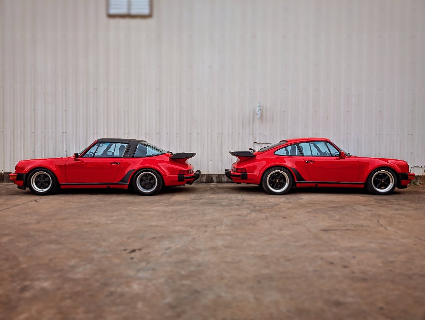 Not twin-turbo like a 993, but twin turbos! It's been a pleasure taking care of both of these 80's dreams. Red is, after all, the fastest color, right?
#ModernAircooled #930 #turbo #targa #GuardsRed