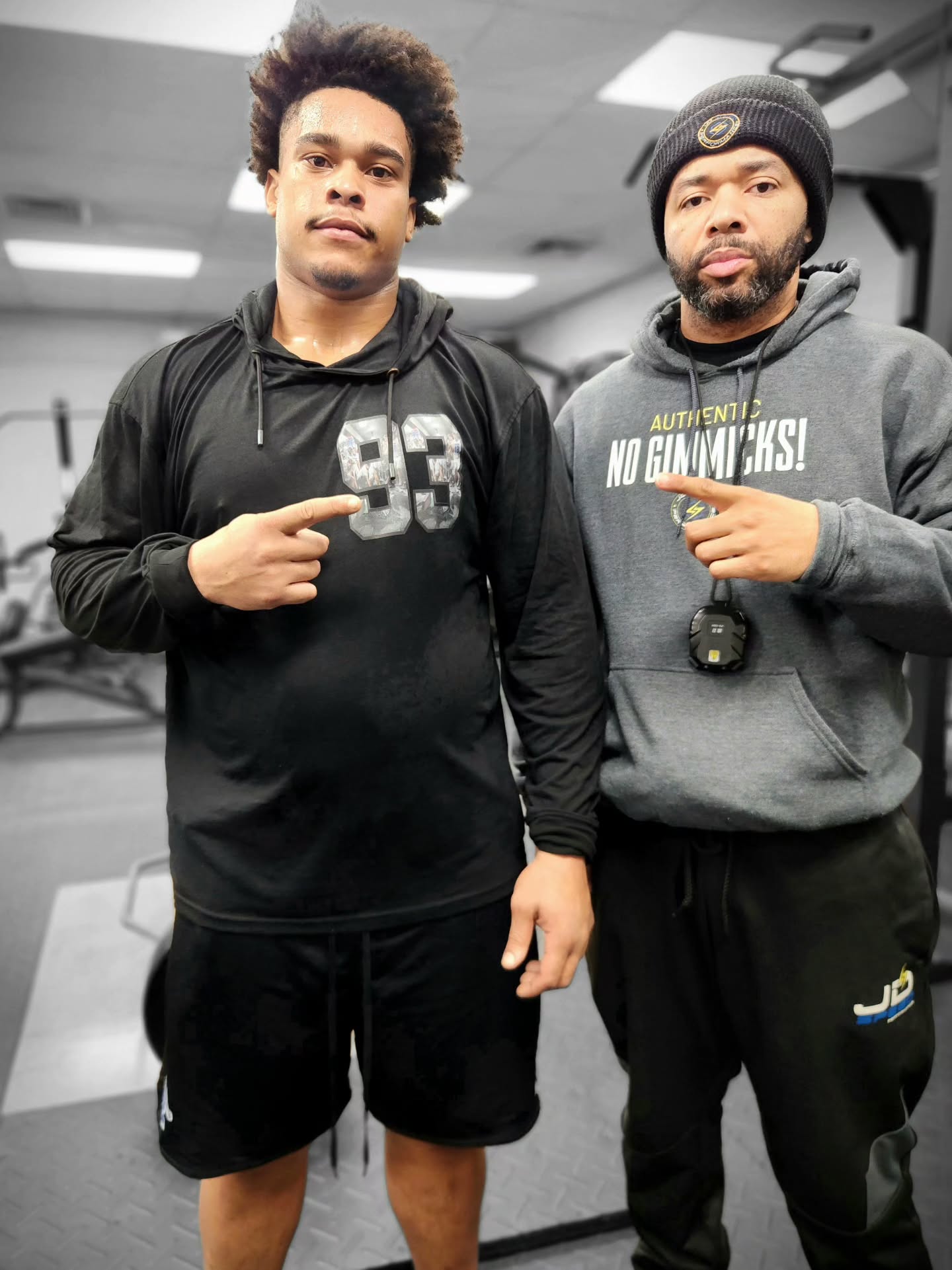 @jalenbell.5 defines workhorse🦾🦾
He is a machine!!
Execs, coaches, and teammates are gonna love him at the next level. He checks every box ✅️
#JDSP #jdspeedperformance #proday #prodayprep #sportsperformance