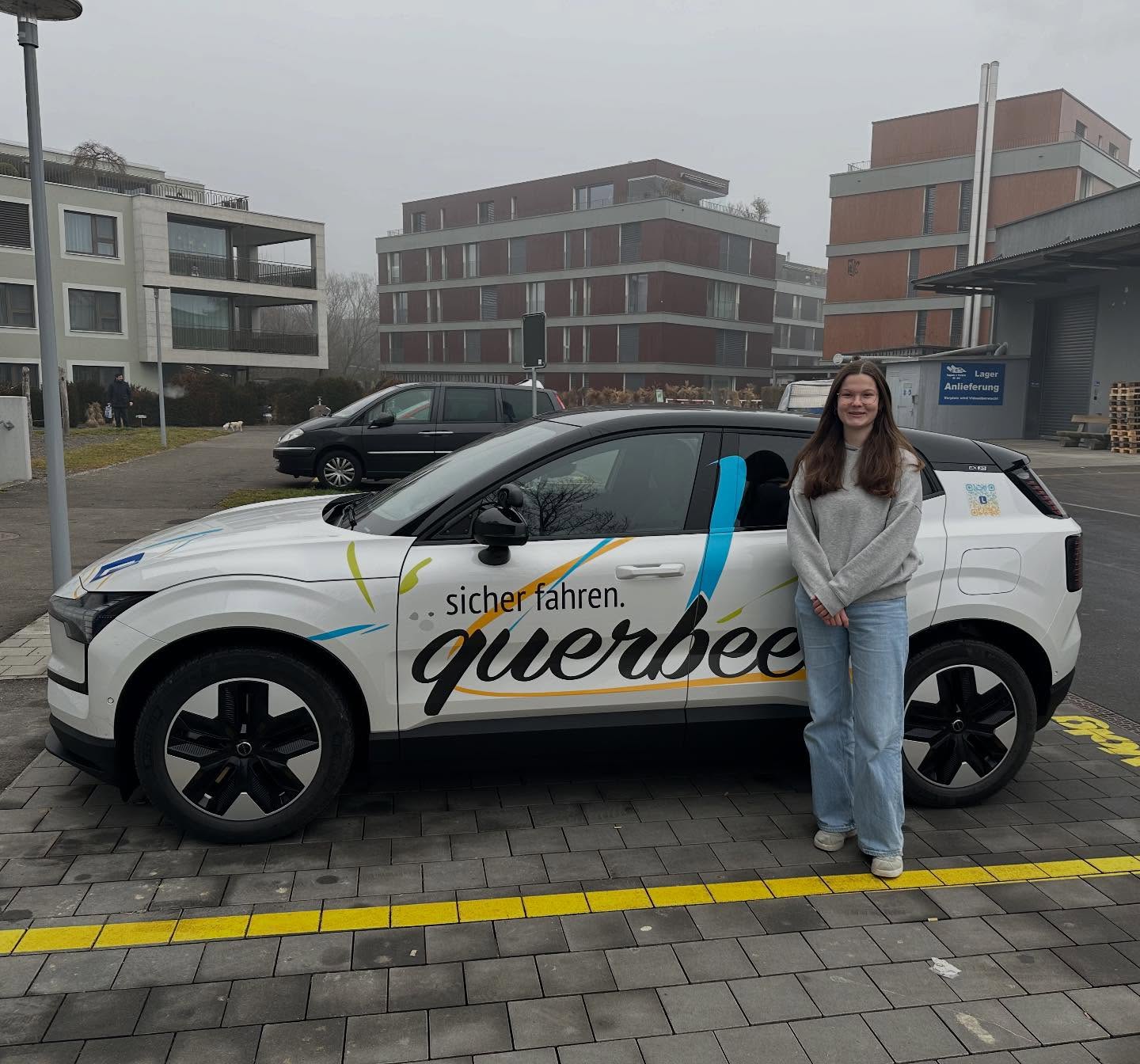 Gratulation @celinearnold357 zur bestandenen Prüfung. 🚗🏁🎉
Etwas nervös in die ganze Sache gestartet 🙌🏼 doch dann bei der Prüfungsfahrt starke Nerven bewiesen. 💪🏼
Der Experte war sehr zufrieden mit deiner Fahrt, weiter so! 👏🏼🥳
Ich wünsche dir alles gute und unfallfreie Fahrt. 🚗🏁
#fahrschulehagendorn #top #ausbildung #fair #kompetent