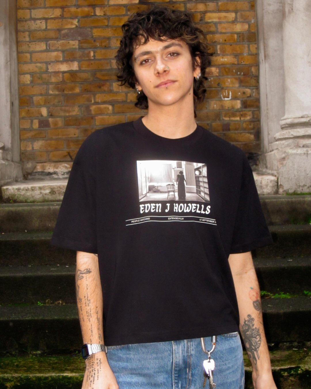 weee new eden merch!! ✩
super duper excited to share these with you. boxy tees with the perfect cut, totes for all your item holding needs.
available now on my website and on bandcamp!!
(also all orders on bandcamp include a free download of the people watching EP yay!)
head to where the links live to cop your new fave wardrobe staples 🔗
p.s. all the proceeds will also be going towards my top surgery fundraiser yay x
designed by me
photo by @anakangphoto
these piccies by @be.bizzy 🥵