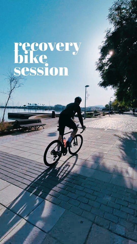 Just an easy recovery session, bringing the heart rate up a little to get the blood flowing 🚲
WARMUP - 20 mins
40-50% FTP // RPE 1-2
20 mins
65-80% FTP // RPE 4-5
20 mins
55-70% FTP // RPE 3-4
SPIN DOWN - 10 mins
45-60% FTP // RPE 2-3
Save for later!
#cycling #london #triathlon #ironman #bikelife