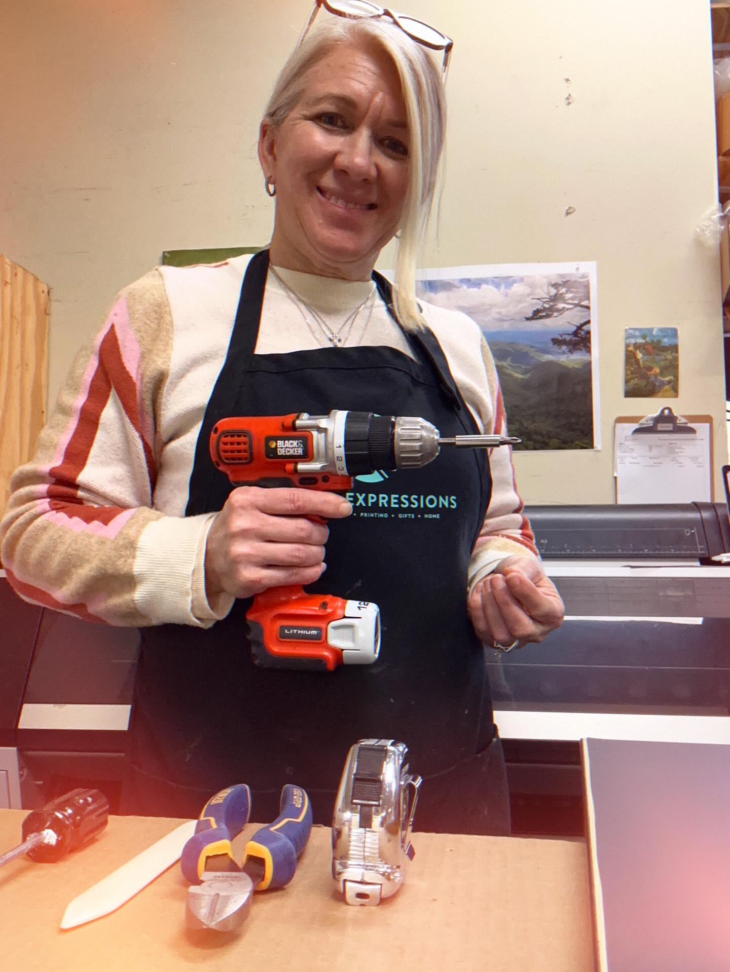 Every piece that comes through our doors is framed right here, by us.
Yes… by me 🔧✨and my awesome framing assistants.
No warehouses.
No shipping your artwork across the country.
No assembly line framing.
Being a hands-on, on-site framer means your art is handled with intention, care, and a whole lot of respect—from the moment you drop it off to the moment it goes on your wall.
It also means we can say yes to oversized, unique, and one-of-a-kind pieces that big box stores simply can’t handle.
Your artwork isn’t just another order number here.
It’s personal. And we treat it that way.
📍Island Expressions | Custom framing done the right way
#IslandExpressions
#CustomFraming
#ShopLocal
#HandsOnBusinessOwner
#ArtCare