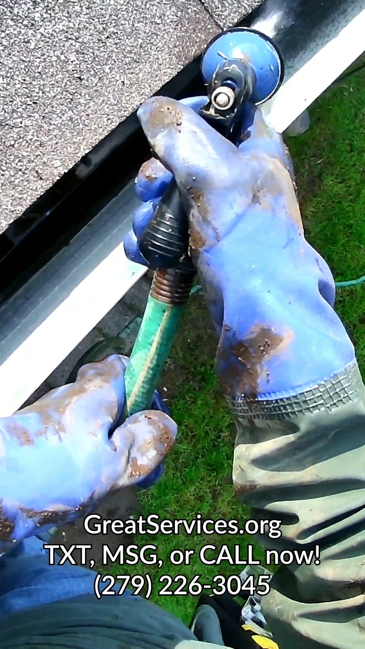 Quick look at a local gutter restoration. 🧼 No mess left behind. Cleared and unclogged before the rain! 🌨
#RosevilleCA #GutterCleaning #JoslinSolutions