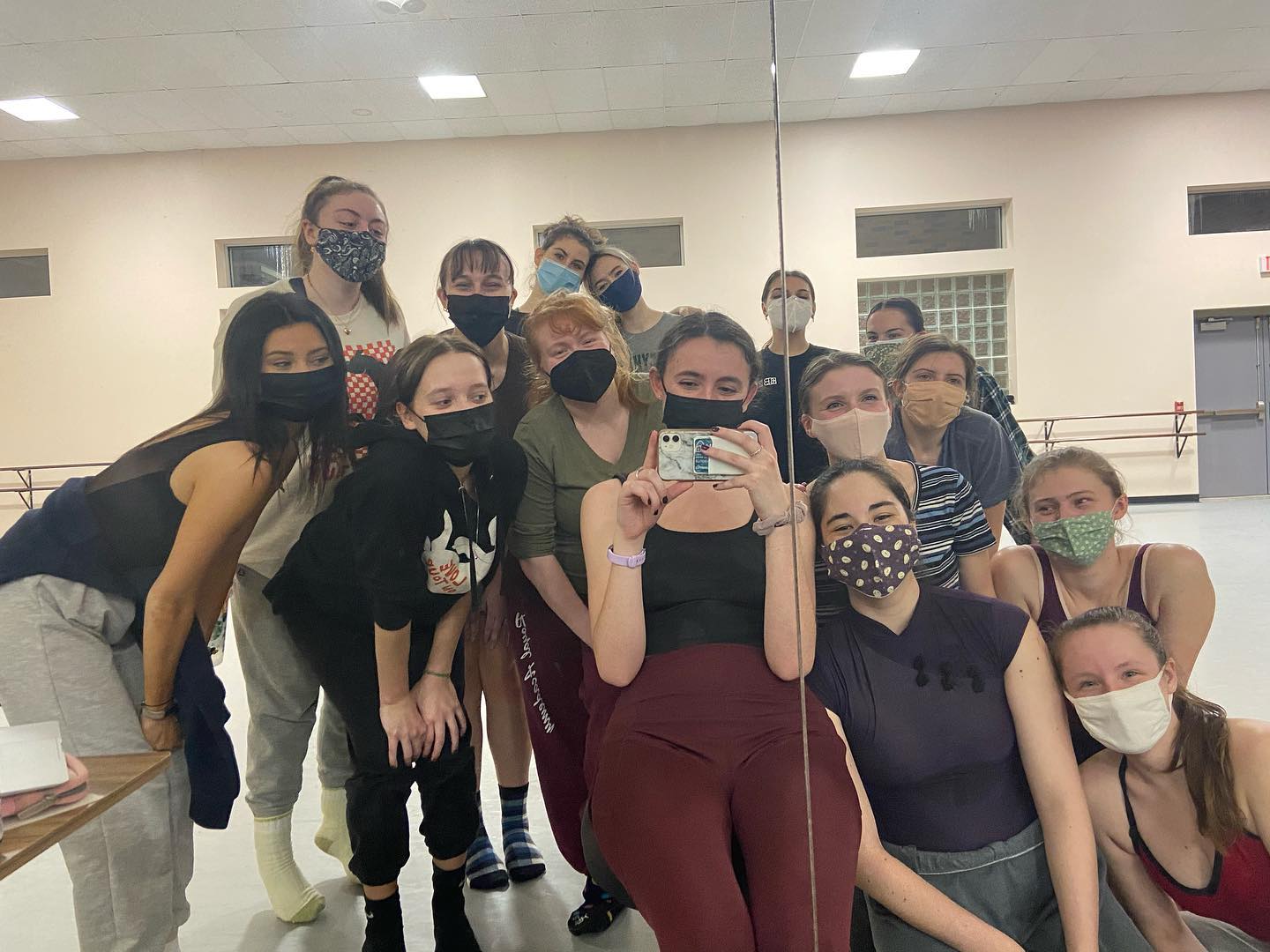 LOOK AT THESE BEAUTIFUL ARTISTS â¤ď¸â¤ď¸â¤ď¸ cannot wait to work you all on a project that is so close to my heart and important to have a conversation about. I am so grateful to learn from these humans and have so much fun for the semester :)