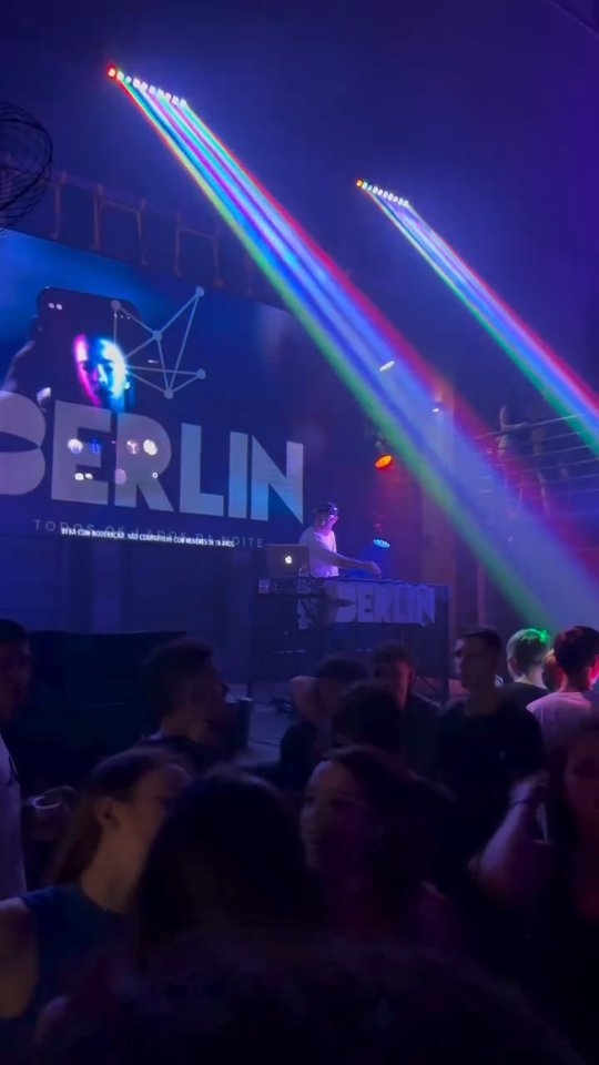 Confere como foi a nossa festa de volta as aulas, promovida em parceria com a @berlin_club ✨️📸