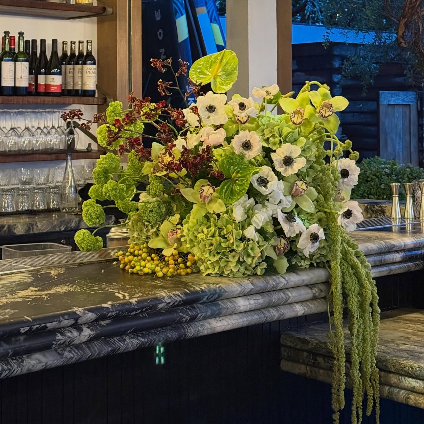 Step into a fantasy world reimagined by @ckbaybay #flowers #flowersofinstagram