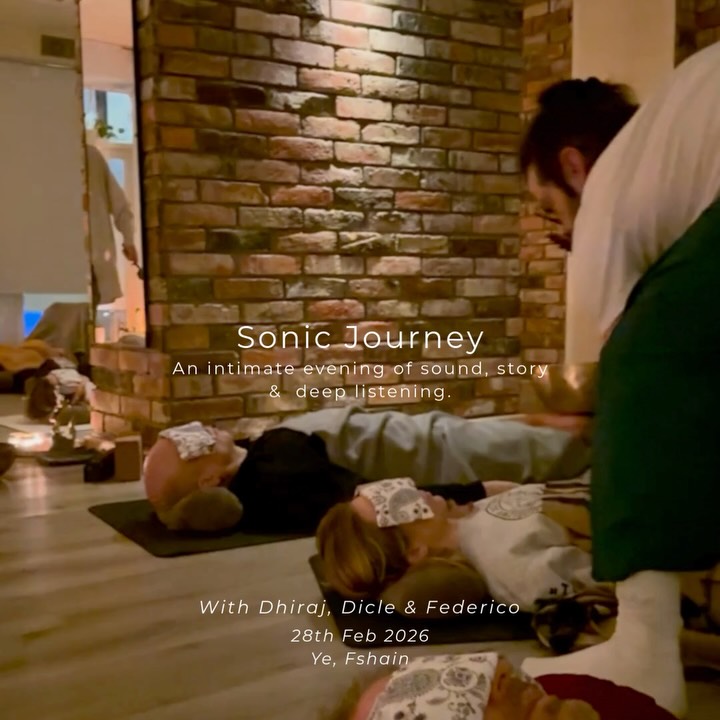 Sonic Journey 🙏 an intimate 90-minute sound healing experience of sound, story, and deep listening, taking place on 28th Feb 2026 at Yogicescape Friedrichshain with @soundhealingberlin @yoga_withdicle and @federicosoggiaa .
A multi-instrument Klangreise designed to soften your body, settle your mind, and gently guide you back home to yourself.
What you’ll experience:
A gentle arrival and opening to land in the space and connect to the theme of the evening
A guided 1-hour immersive sound journey / sound bath in Berlin
A live, co-created soundscape with Tibetan singing bowls, gongs, chimes, drums, flute, voice, and subtle moments of silence
A deeply personal inner journey where images, emotions, and sensations unfold in your own rhythm
Time to rest comfortably on your mat with eyes closed and fully receive Integration space to reconnect with your body, reflect in silence, or share a few words.
A grounded closing to help you carry the experience calmly into the rest of your evening. Come with an open mind and allow sound to guide the way.
Link In Bio ❤️
#soundhealing #soundbath #gongbath #soundmindsoundbody #yogicescape