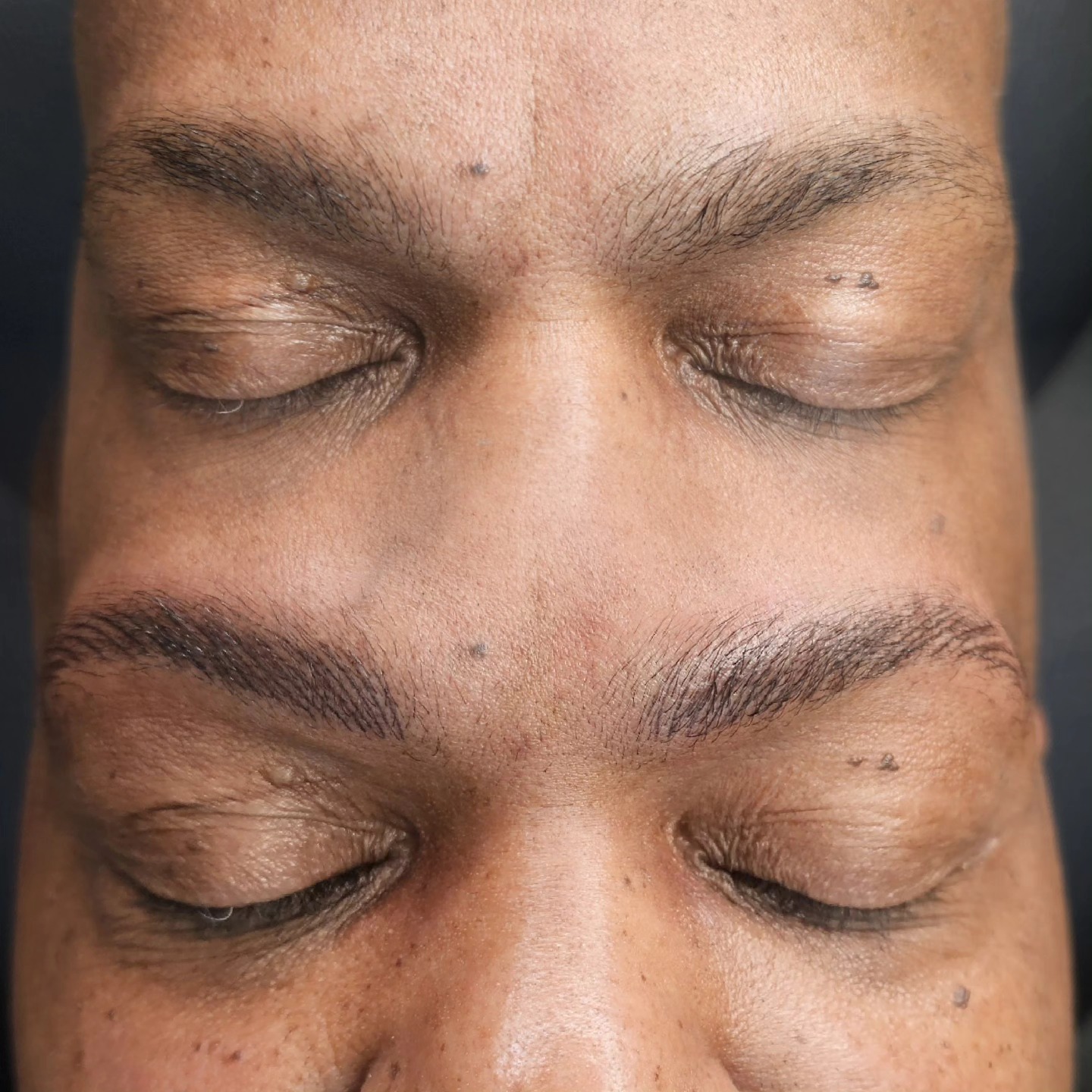 Men can want fuller brows too 🤌🏽
Though 98% of my clients are women, permanent makeup is for men, too! This gentleman asked for a little more fuller but natural looking brows. So, fuller & natural brows are what he got 🖤
www.charlestonpermanentmakeup.com
#nanobrows #nanstrokes #machinestrokes #mensbrows #micbladingcharleston #permanentmakeup #cosmetictattoo #SouthCarolina #Mtpleasant #Charleston #Summervillesc #Ladson #JamesIsland #JohnsIsland #Kiawah #Myrtlebeach