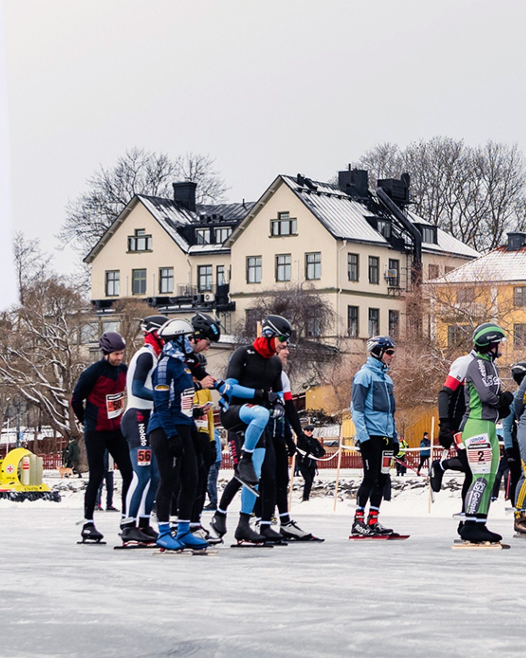 Äntligen är Sigtunas traditionsenliga Sigtunarännet tillbaka efter långt uppehåll! ⛸️
Se myllret av människor på stranden och isen samt starten av Sigtunarännet från värmen på Sigtuna Stadshotell samtidigt som ni äter en härlig lunch. Njut av vår à la carte-meny med gott sällskap, och förläng upplevelsen med en övernattning. Vakna till en stilla morgon, med solen som speglar sig över den frusna sjön och en utvilad kropp.
Välkomna till en plats där vinterns magi möter komfort och avkoppling. 💫
För bokningar vänligen kontakta oss på 08-592 501 00 eller maila till restaurangen@sigtunastadshotell.se
www.sigtunastadshotell.se
Foto: Jesper Andersson, Destination Sigtuna
