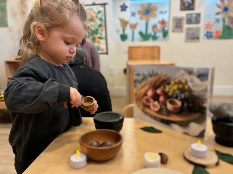 While winter surrounds us outside, inside our classrooms we’ve been learning about Tu B’Shvat, the “New Year of the Trees,” a beautiful reminder that even now, fruit trees in Israel are beginning to sprout 🌱 This season invites us to explore nature and a deeper lesson trees teach us: everything visible and vibrant depends on strong roots beneath the surface. A tree spends its early years growing roots before bearing fruit, and our children are the same—these formative, often self-focused years are about building identity, confidence, values, and self-worth. Those roots are the foundation that will one day allow them to grow tall, stand strong, and share their gifts with the world.