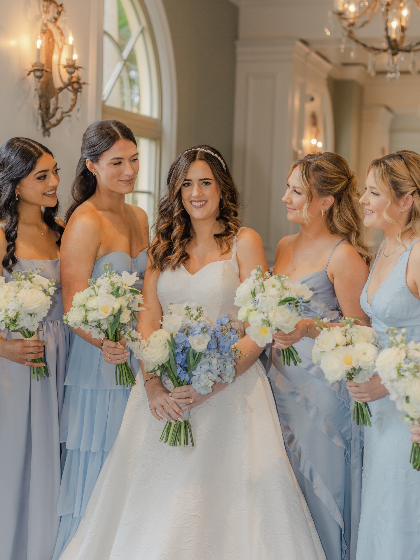 Proof that a little blue and a thoughtful backup plan can create pure magic. 💙 ✨
.
.
Vendor Team:
Venue: @ritzcarltonsarasota
HMU: @bridesbykellyanne_co
Photo: @jillianmargaretphotography
Floral: @victoriabloomssrq
Draping, Dance Floor, Rentals: @palaciosevents
Rentals: @ustentrental
Band: @r.anthonyband
.
.
#blue #luxuryweddingplanner #sarasotawedding #ritzcarltonsarasota #destinationwedding