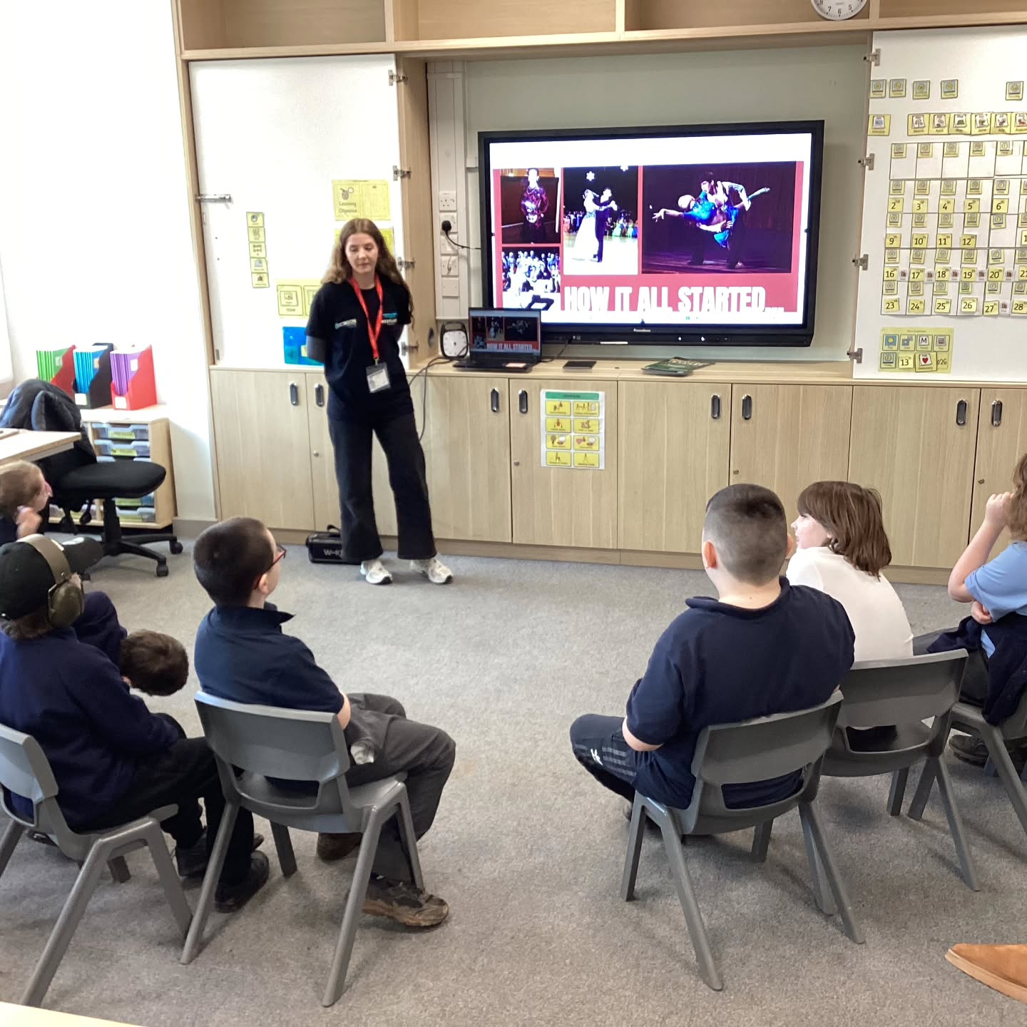 ✨ World of Work Week Spotlight! ✨
Badger Class had an incredible time on Friday when the wonderful Natalie popped in to share her passion for dance 💃🕺
Natalie teaches people of all ages, and in sharing all about her career she also treated our young people to an exciting taster session filled with energy, rhythm and lots of smiles.
Safe to say… they had an absolute blast! 🎉
Thank you, Natalie, for inspiring our young people and showing them how joyful and expressive dance can be. 🌟
#WorldOfWorkWeek #InspiringFutures #Dance #BadgerClass #FairmeadSchool