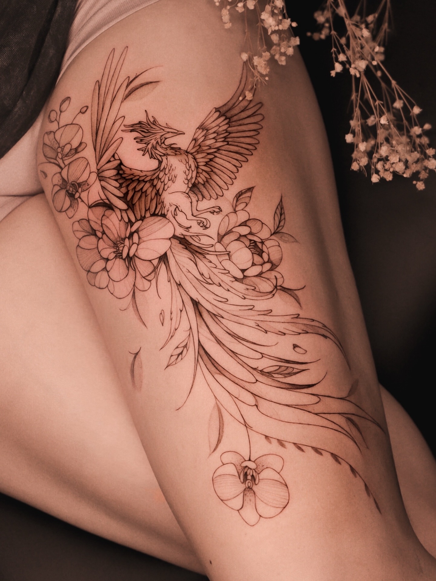 F E N I X & O R Q U I D E A S
Basado en un flash
45 cm aprox
Hecho en una sesión
Quieres un diseño similar?
📲Puedes cotizarlo por mi WhatsApp
#finelinemexico #tatuajesfinos #cdmxtattooartist