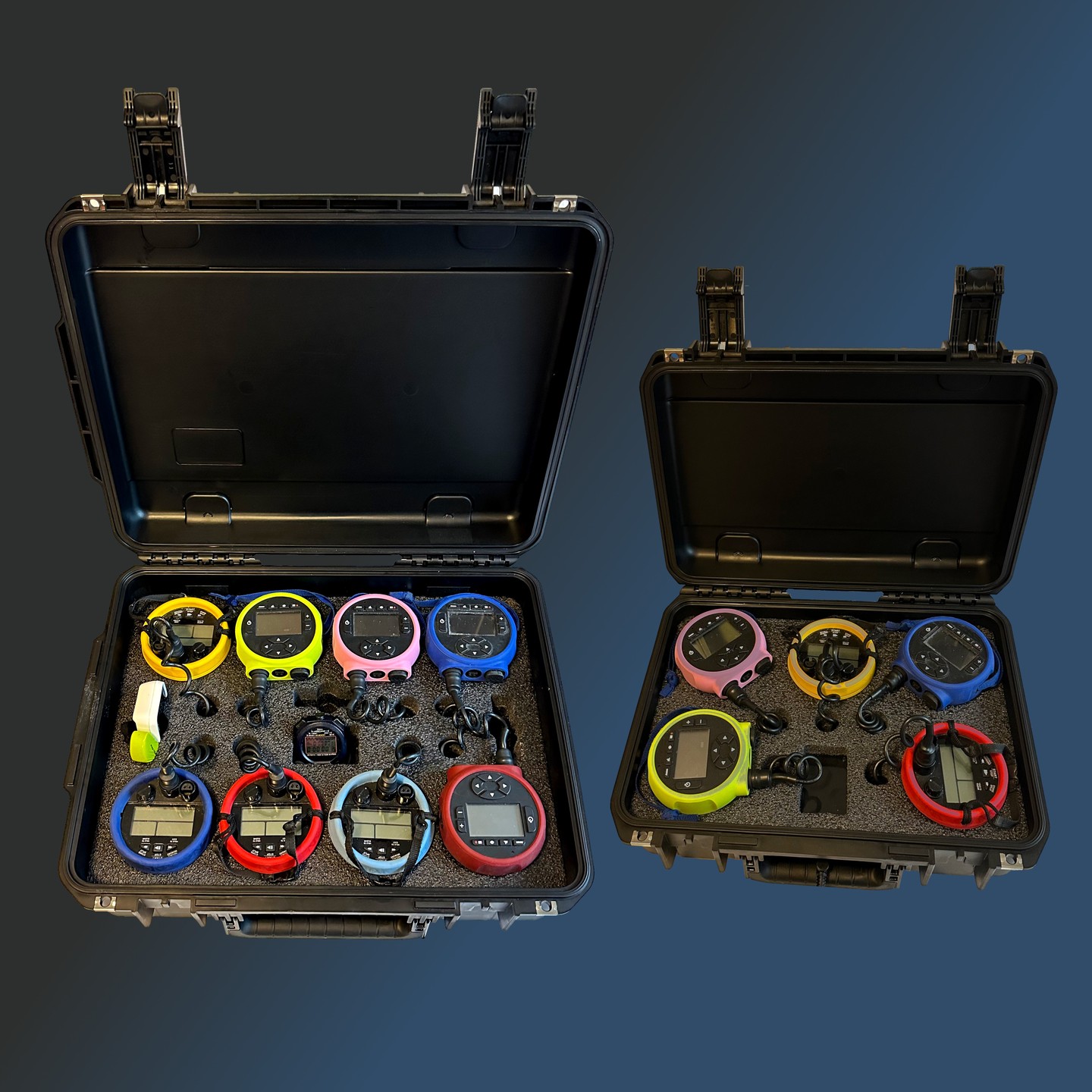 In stock and ready to ship! Custom charging cases for any size team. Keep your boat bays tangle free after practices, and just grab and go on race day with The Crew Case. Link in bio for more info.
#rowing #crew #case #cox #charging #box #coxswain #coxswain #youthrowing #collegerowing