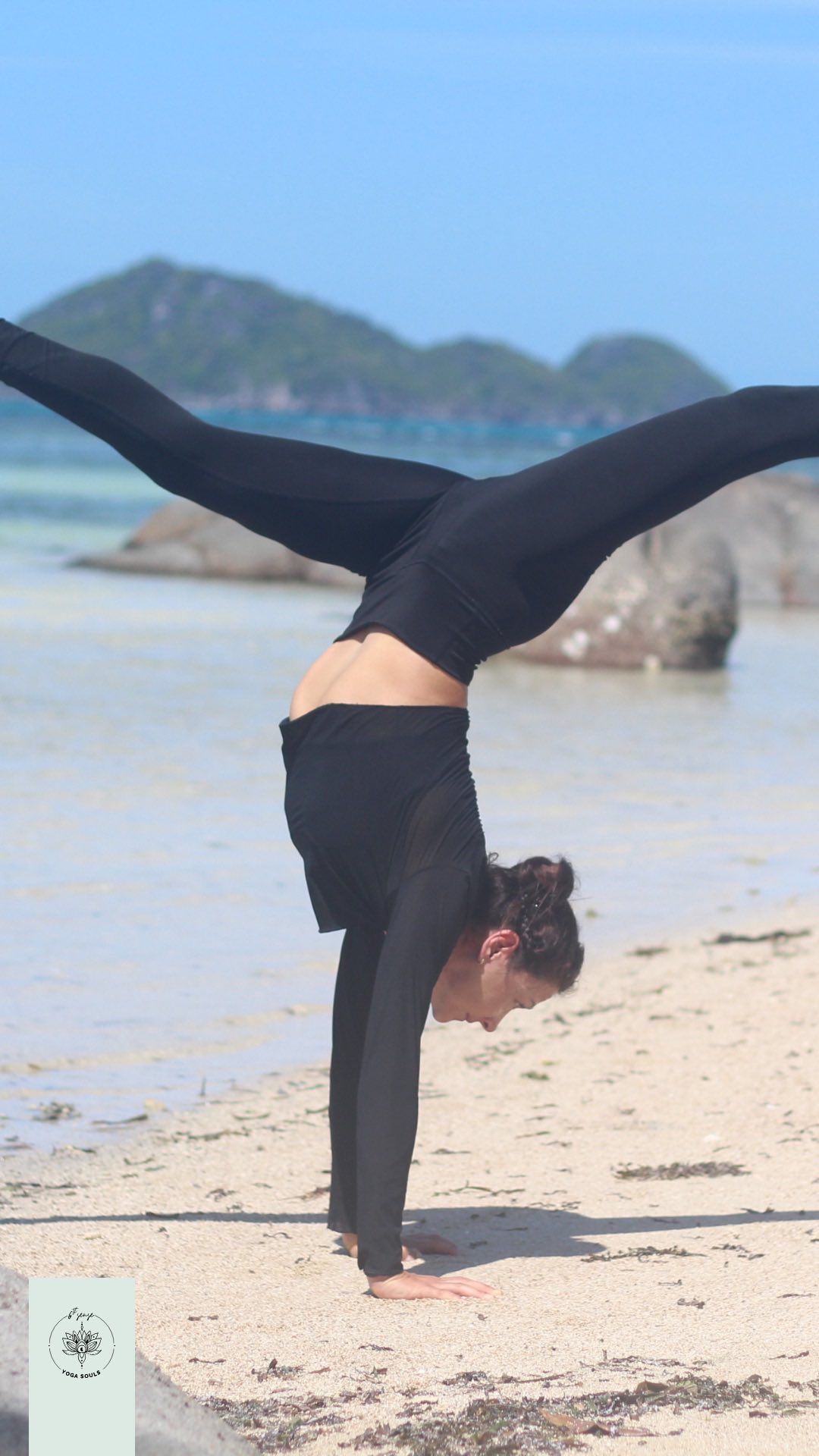 đ¨ REALITY CHECK: Du wartest nicht auf den richtigen Moment. Question: Wann ist the RIGHT Moment? đ§đ¤¨đ¤âŚ
Arm Balances. Backbends. Und diese Stimme im Kopf, die sagt: đâAndere kĂśnnen das besser.â
Nope. PLEASE donât believe diesen Brain-Shizzel. Andere kĂśnnen es nicht besser. Sie haben einfach angefangen bevor sie ready waren. đ¤đ¤¸đ˝đ
đ§ Truth hurts: Wachstum passiert nicht cozy in deiner Komfortbubble. Nicht in limitierenden Emotionen. Nicht im Bodyshaming. Es passiert wenn du deine Fesseln âď¸âđĽ sprengst und dort ansetzt wo du dich klein hältst.
⨠ZWEI EVENTS. EIN SHIFT.
GefĂźhrt von Funda @fundamonnbirinci â
Step by Step, achtsam, klar. Kein Ego. Kein Druck. Just echter Progress & sichere Growth-Vibes. đŤśâ¨đš
đ ARM BALANCES
đ Sa, 28.02. | 09:00â11:30
đ St. Margrethen
đ BACKBENDS
đ So, 01.03. | 09:00â11:30
đ St. Margrethen
â ď¸ FACT: Die Plätze sind limitiert. Und nein â wir machen keinen zweiten Termin, weil du ambivalent gezĂśgert hast.
đ SICHER DIR JETZT DEINEN PLATZ
LINK IN BIO â EVENTS
đŹ Sag ehrlich: Welcher Gedanke hält dich NOCH zurĂźck?
đ Save it â dein Future-Self wird dankbar sein.
đ Share it mit deinen Soulbuddiesâ Wachstum ist kein Solo-Trip.
Namaste.
Deine 6th Sense Yoga Souls â¨đ§ââď¸â¨
ARM BALANCES
BACKBENDS
MINDSET SHIFT
YOGA WORKSHOP
PERSONAL GROWTH
#yogaworkshop #mindsetshift #yogagrowth #bodymindconnection #6thsenseyogasouls