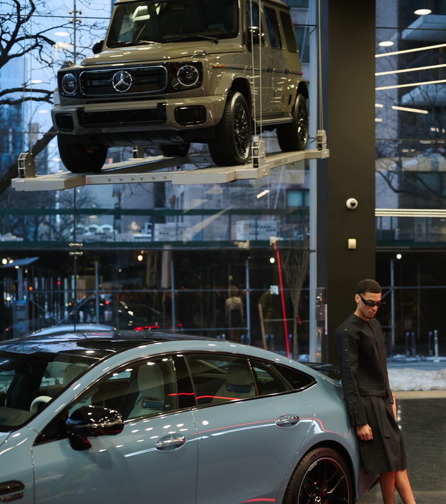 About yesterday…
The 25th anniversary showcase of NYMD took place at @mercedesbenzmanhattan. Presented by our title sponsor @projectbyinforma, the team at @agentrypr presented the collections of 8 emerging menswear designers to kick off the official @cfda calendar for New York Fashion Week FW26
Photos by @petersherno