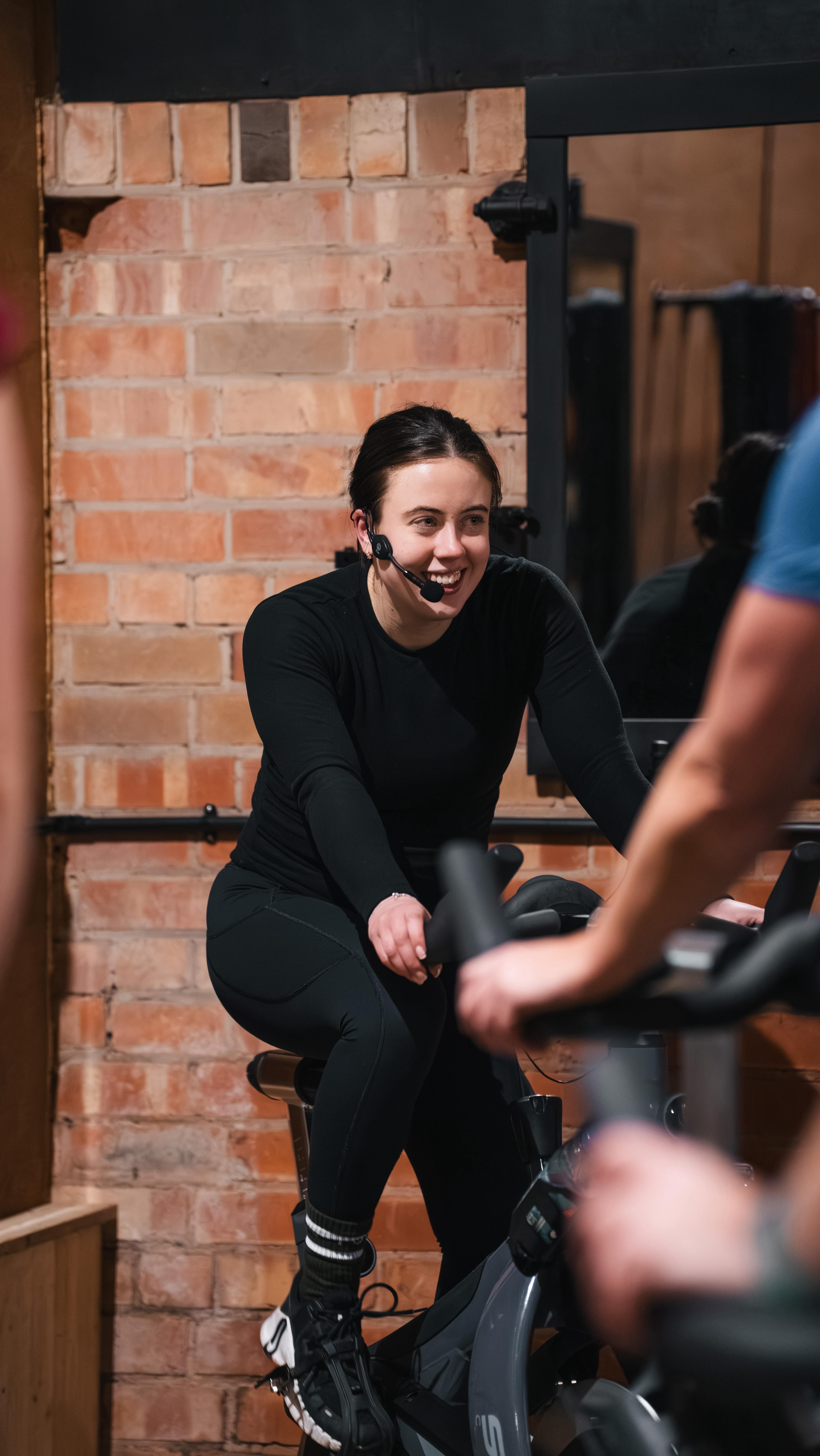 ๐ ๐ข๐ฉ๐ ๐ฌ๐ข๐จ๐ฅ ๐๐ข๐๐ฌ
Itโs all about keeping that body moving. Coach @_megs_smith loves getting on the bike with the mic and pushing everyone from start to finish.
At FORTIS we have a wide range of classes which are suited for everyone. Come on down and see for yourself.
Have a great weekend everyone!
#TEAMFORTIS #strongertogether #community #nottinghamgym #togetherwebuild