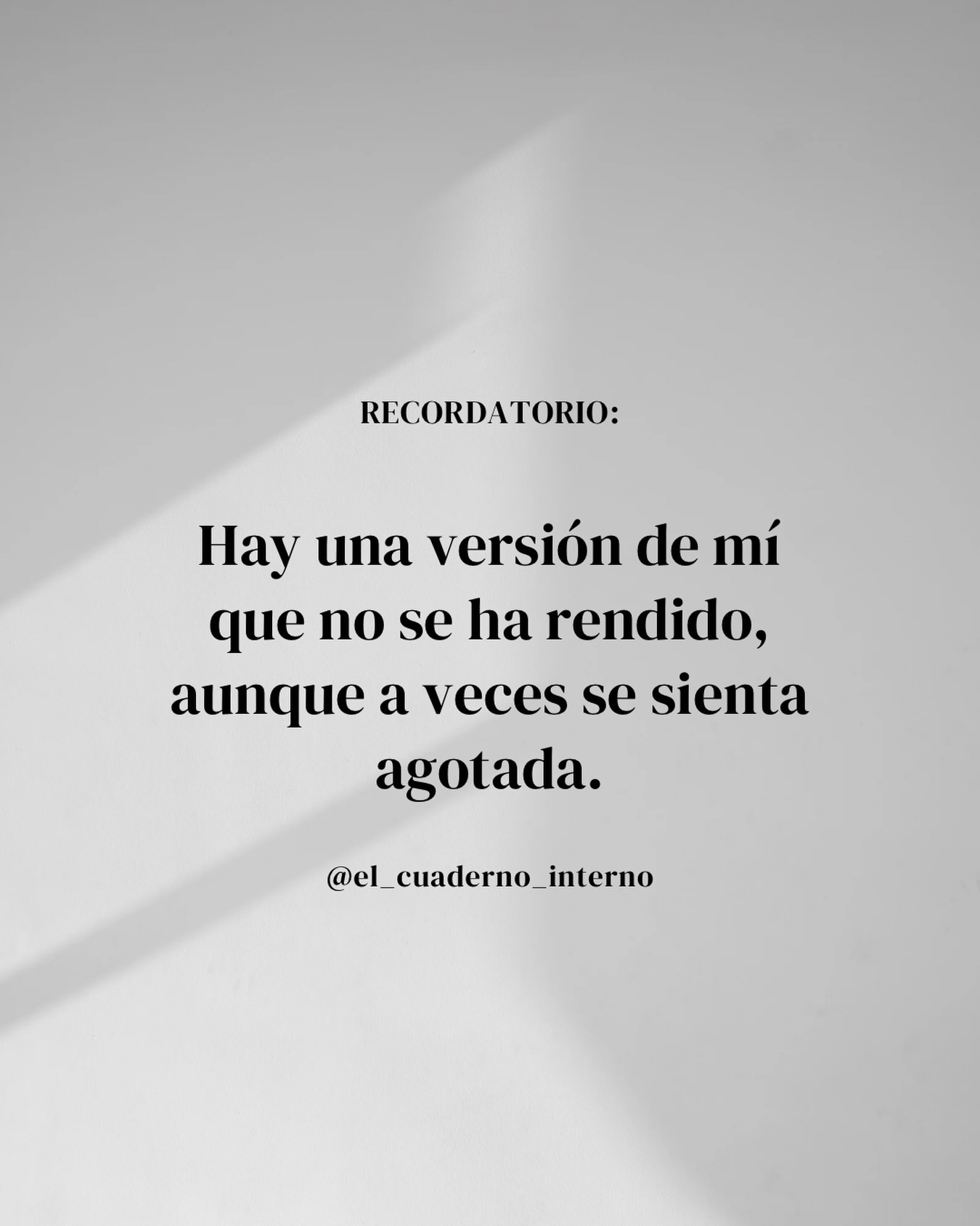 Estamos aquí para apoyarte, incluso para esos días que te sientas solo/a.
En el link de nuestra biografía podes ingresar y compartir todo aquello que te gustaría hablar y no tienes el valor ✨
#elcuadernointerno #palabrasquesanan #crecimientoemocional #blog